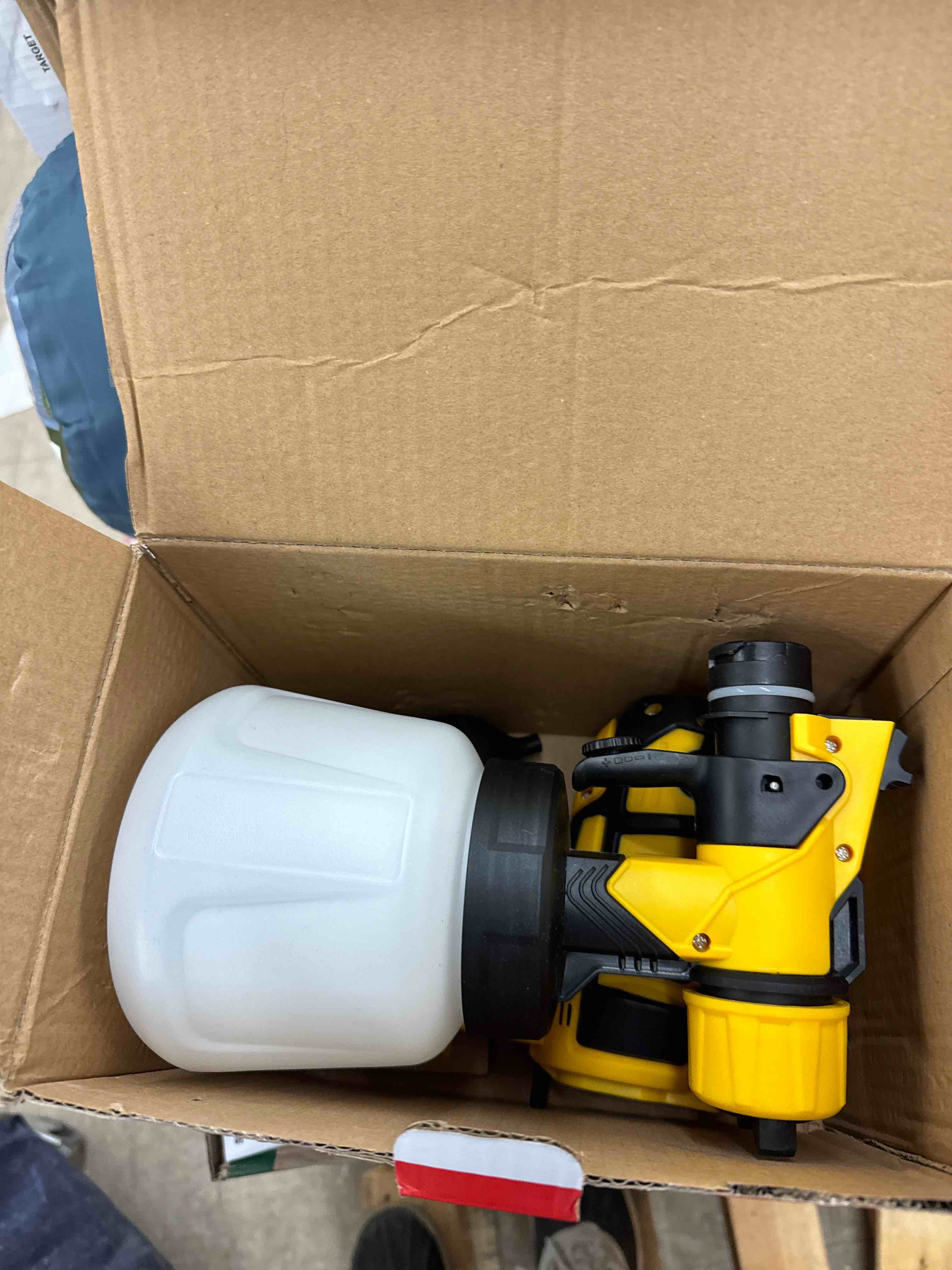 https://s3.amazonaws.com/lotting-images-prod/phillipi/BRN0471412_1737038859291.jpeg