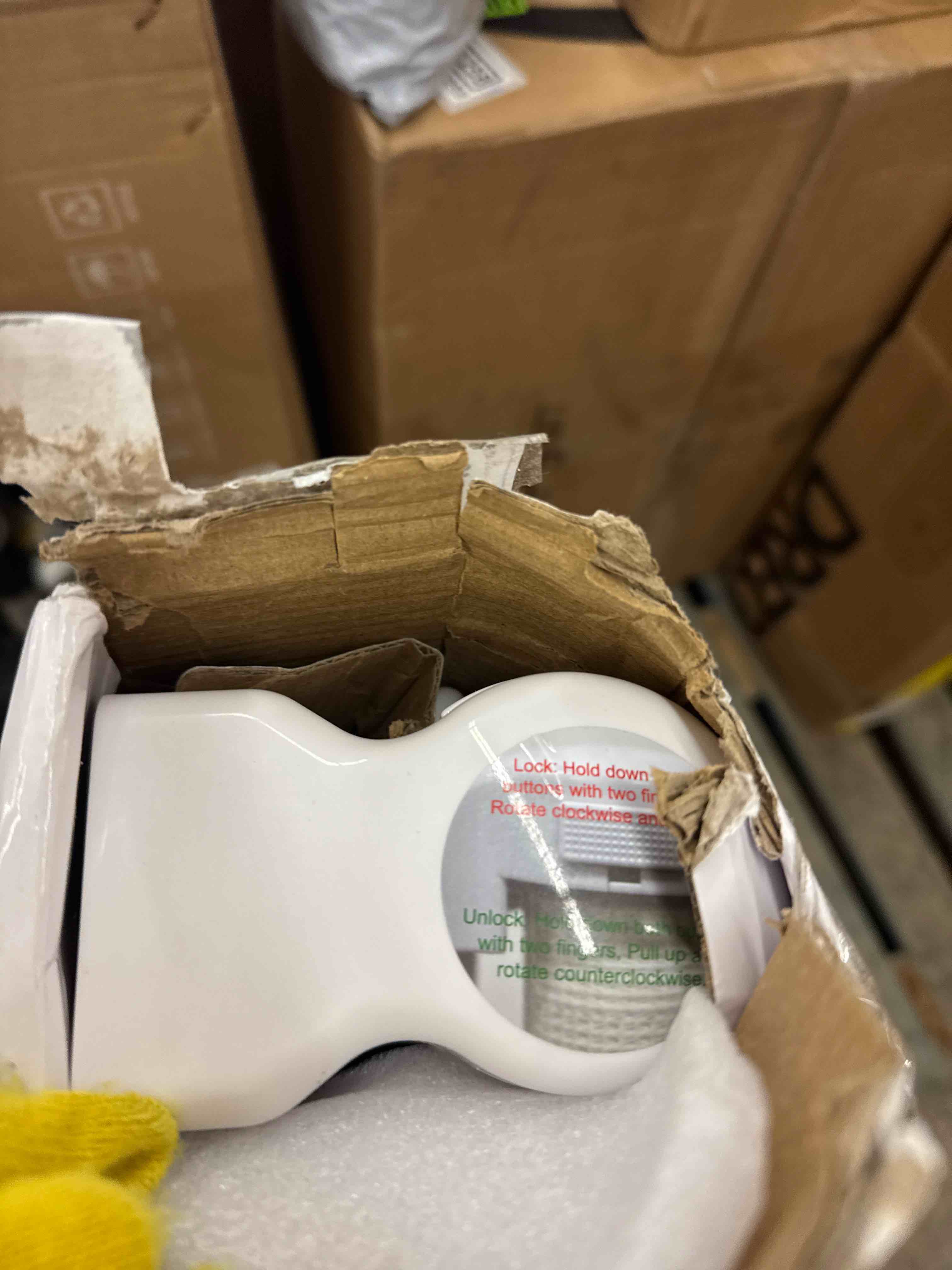 https://s3.amazonaws.com/lotting-images-prod/phillipi/BRN0471467_1736886631103.jpeg