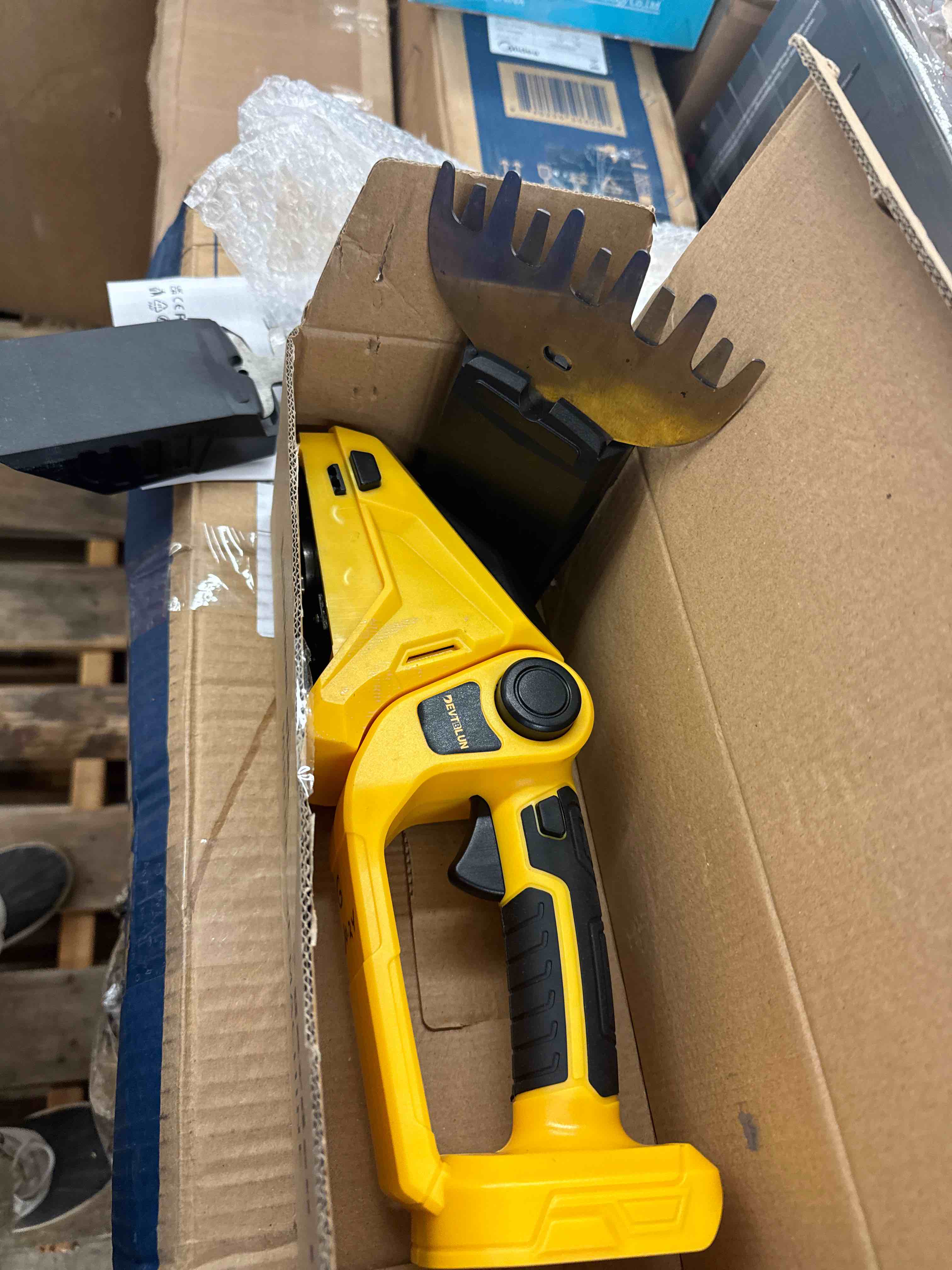 https://s3.amazonaws.com/lotting-images-prod/phillipi/BRN0471591_1736454853446.jpeg
