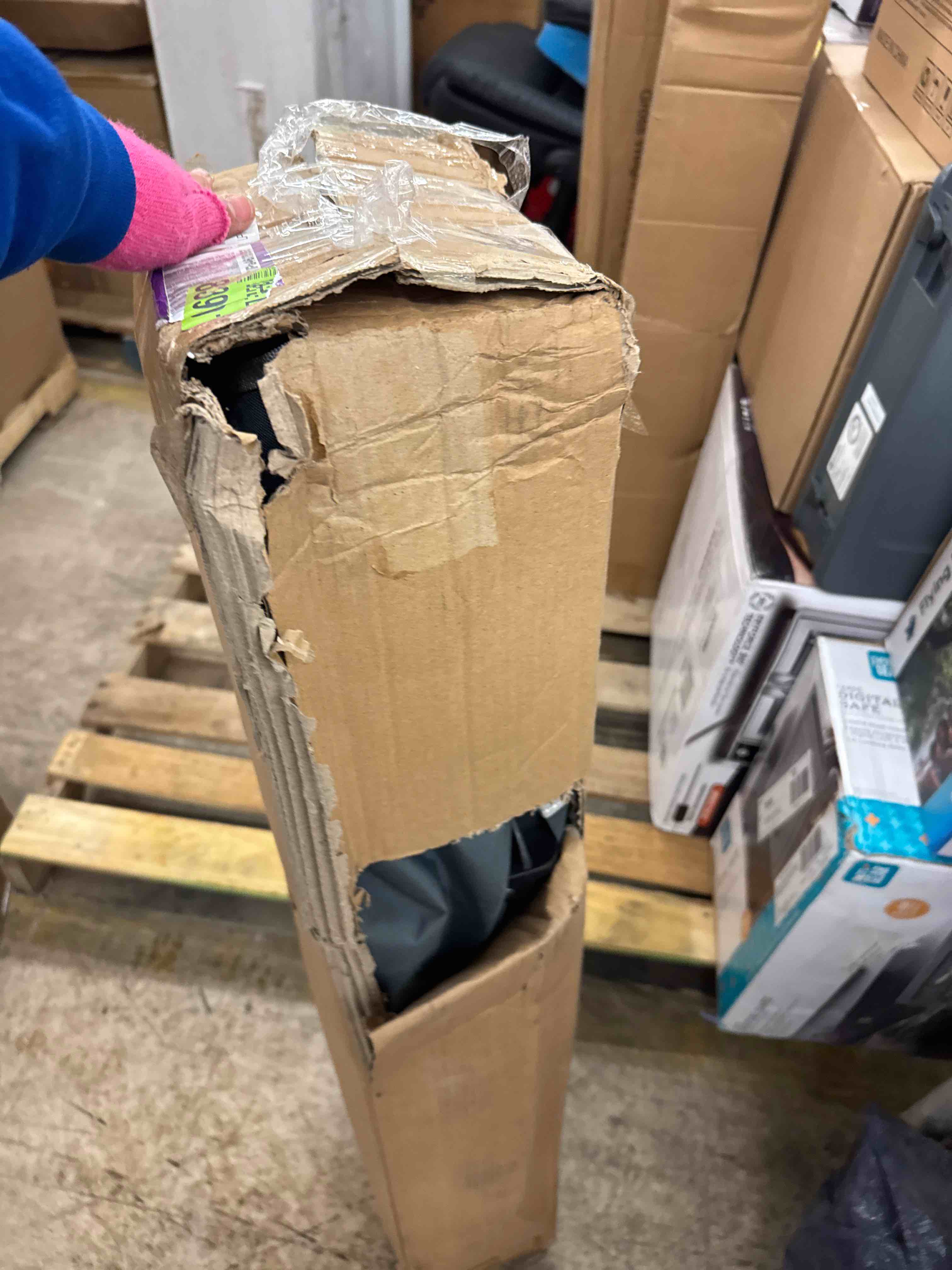 https://s3.amazonaws.com/lotting-images-prod/phillipi/BRN0471631_1736374418827.jpeg