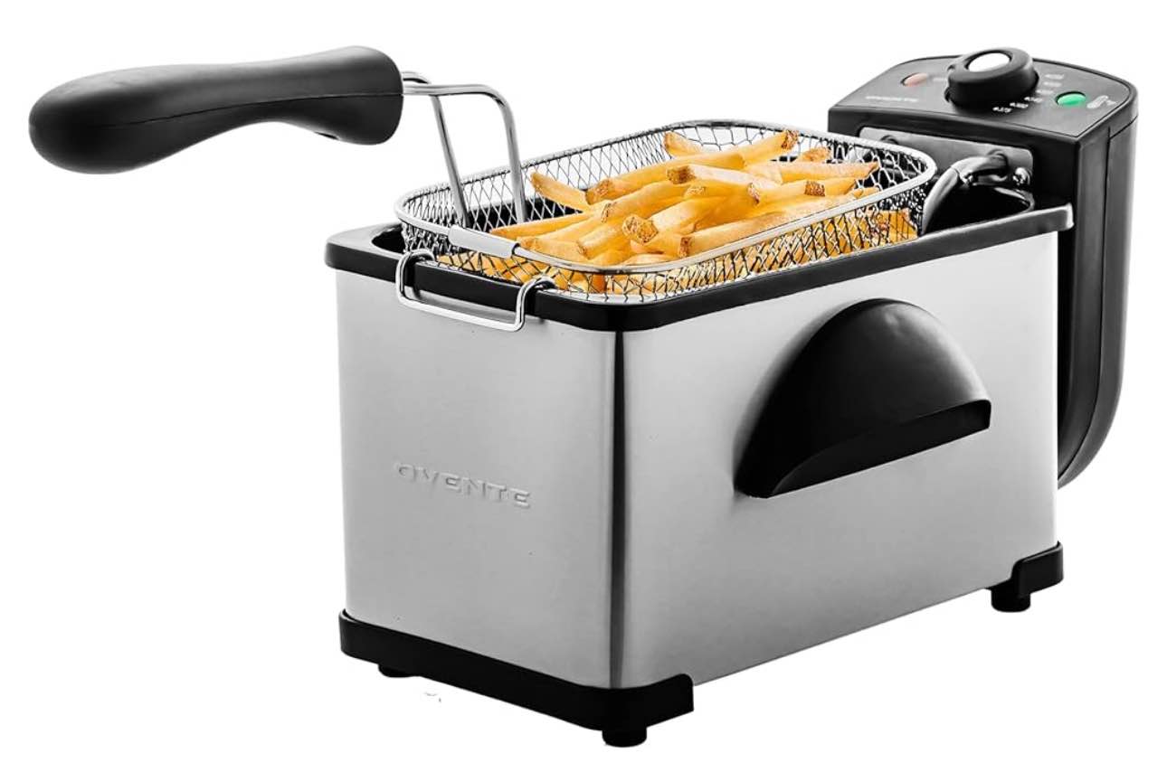 OVENTE Electric Deep Fryer 2 Liter Capacity, 1500 Watt Lid with Viewing Window and Odor Filter, Adjustable Temperature, Removable Frying Basket and Easy to Clean Stainless Steel Body, Silver FDM2201BR