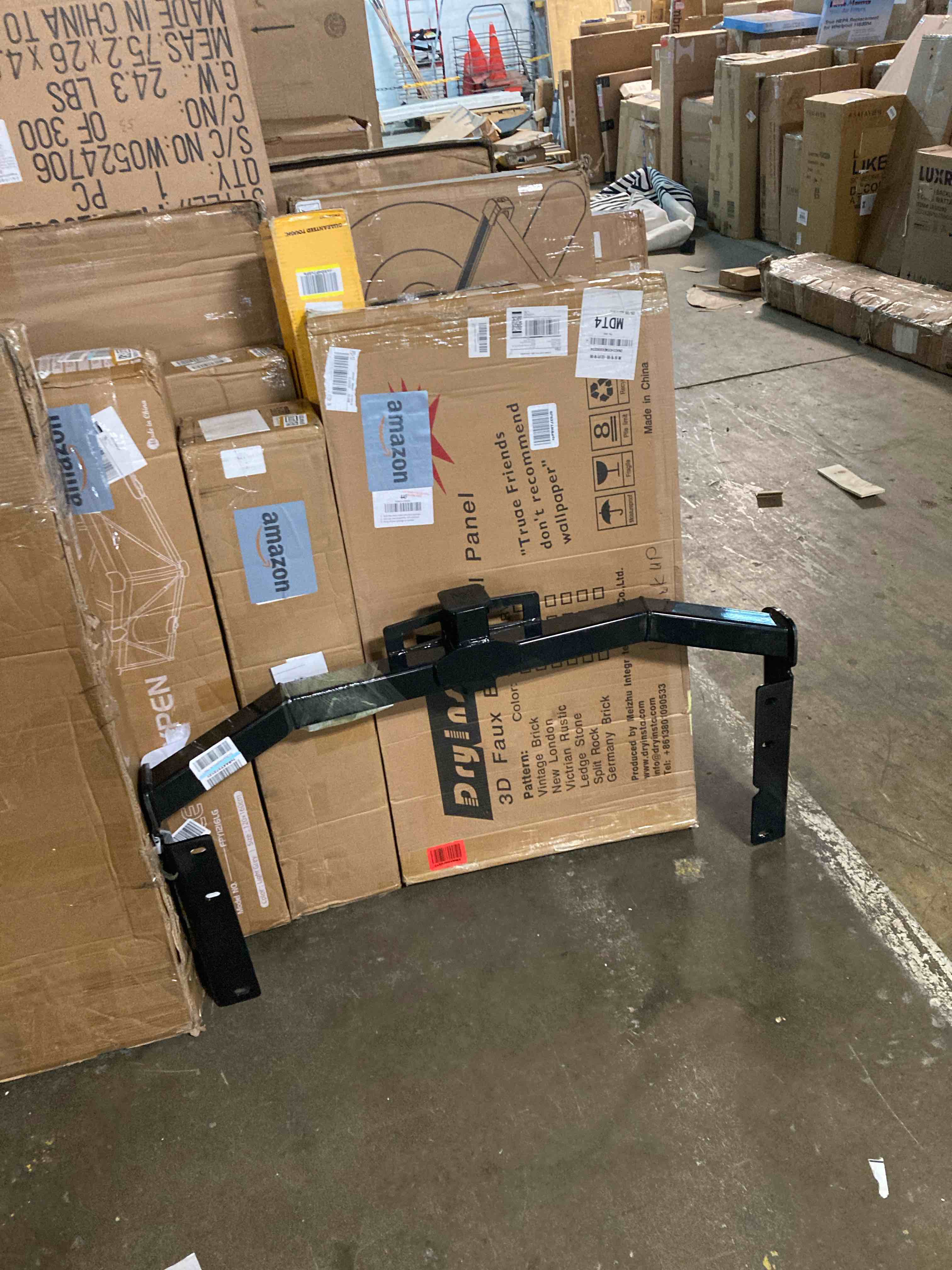 https://s3.amazonaws.com/lotting-images-prod/phillipi/BRN0472065_1732051848677.jpeg