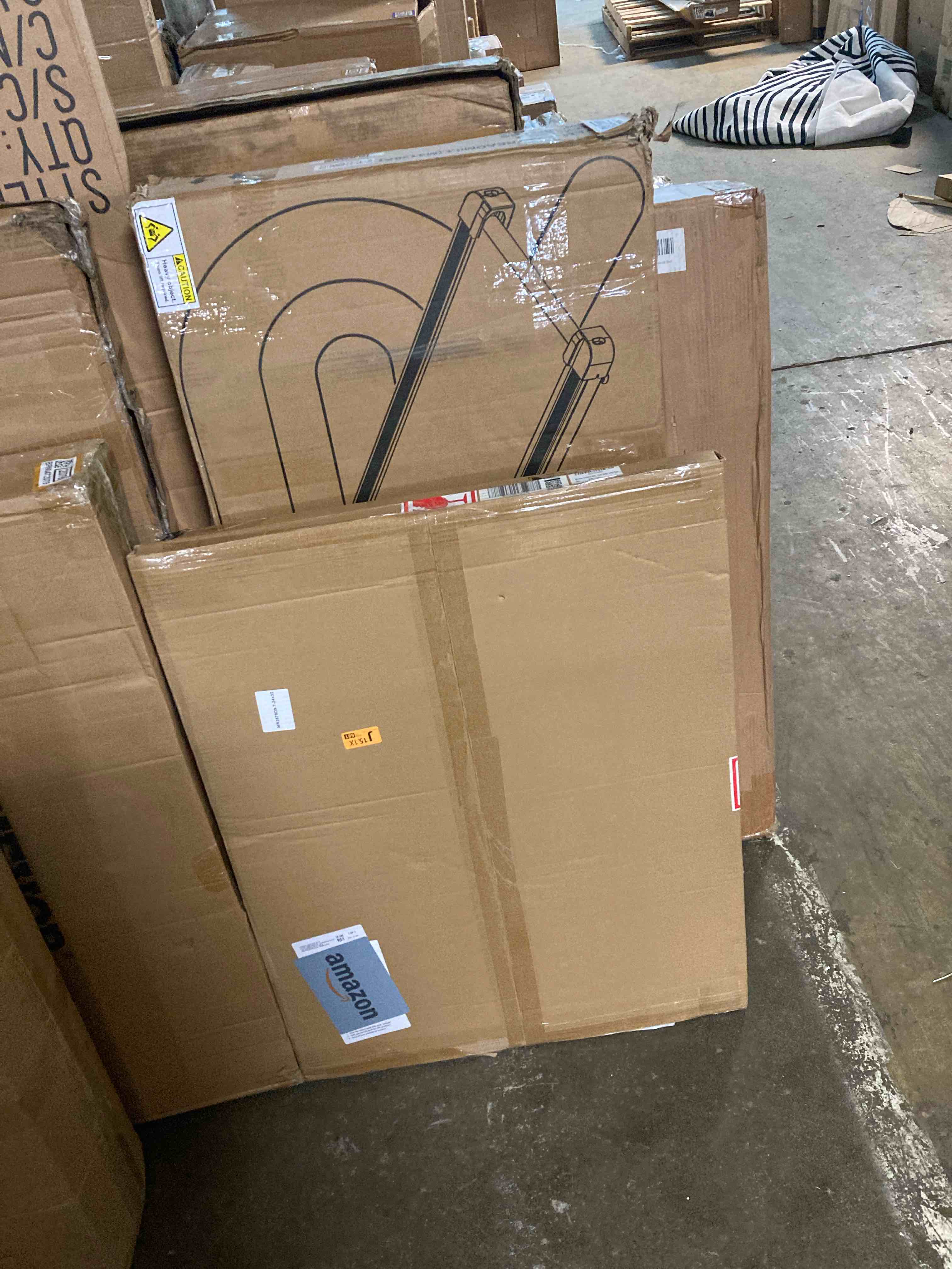 https://s3.amazonaws.com/lotting-images-prod/phillipi/BRN0472074_1732050726275.jpeg