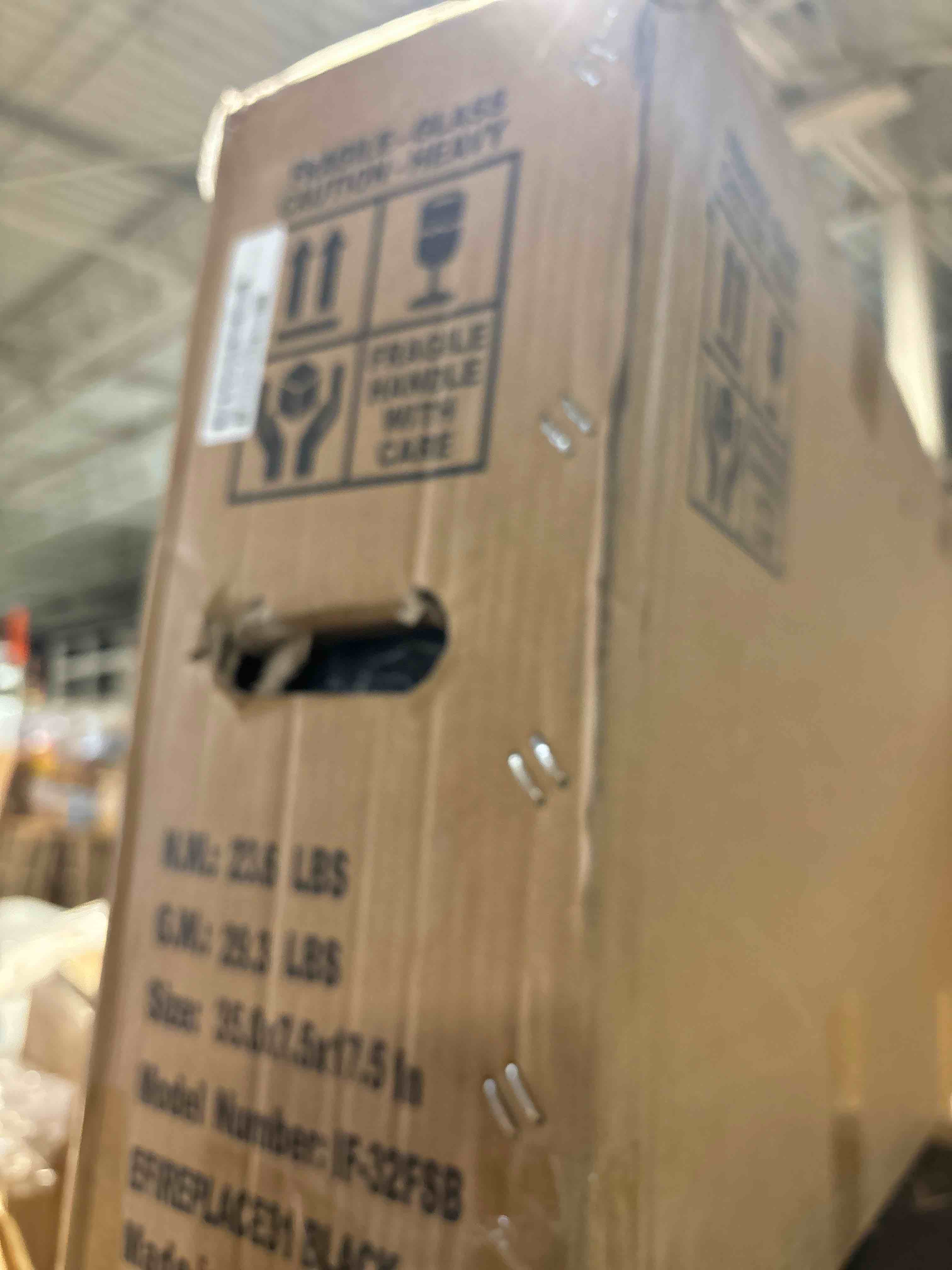 https://s3.amazonaws.com/lotting-images-prod/phillipi/BRN0475222_1733500704360.jpeg
