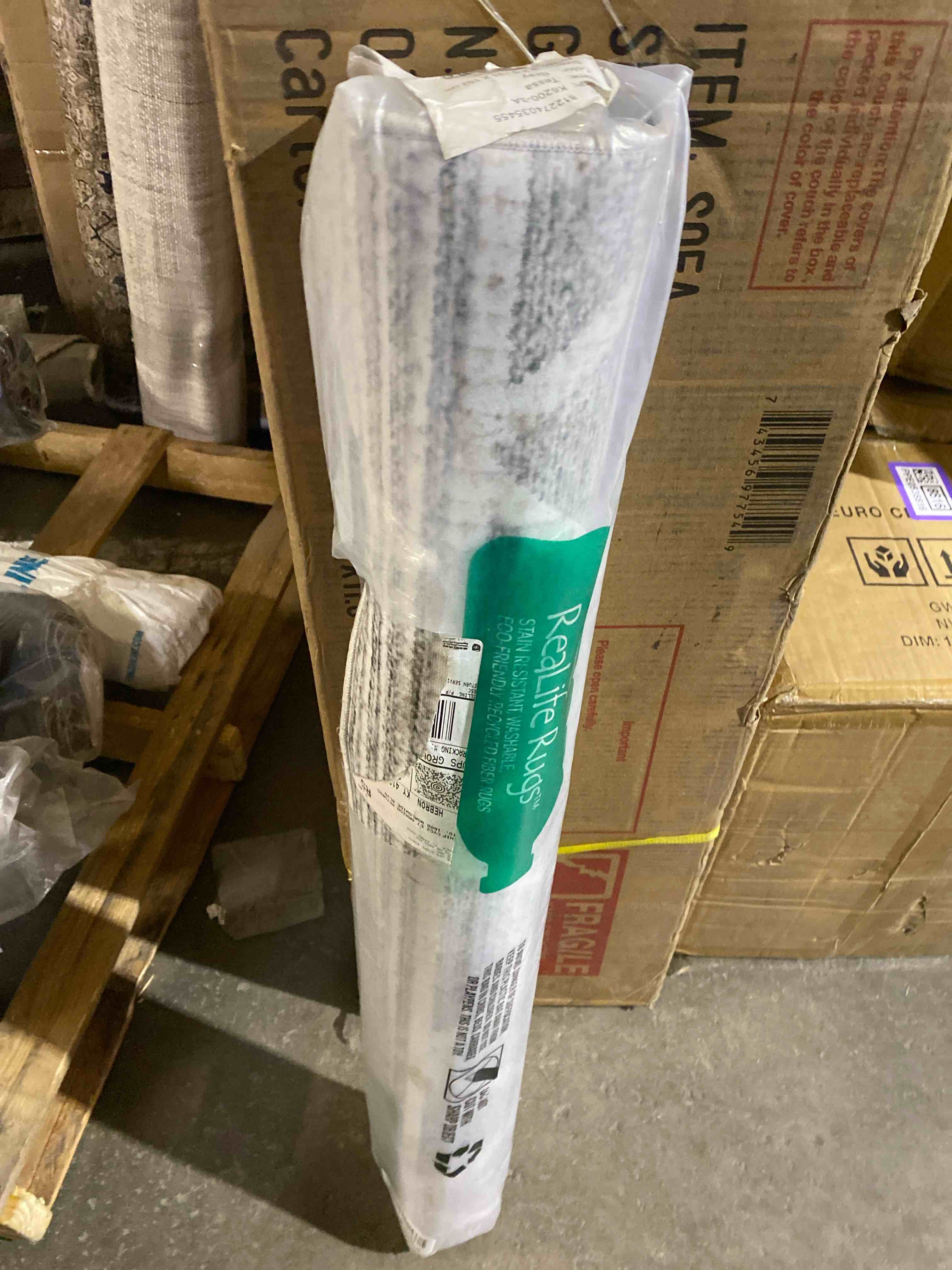 https://s3.amazonaws.com/lotting-images-prod/phillipi/BRN0475355_1733504322480.jpeg