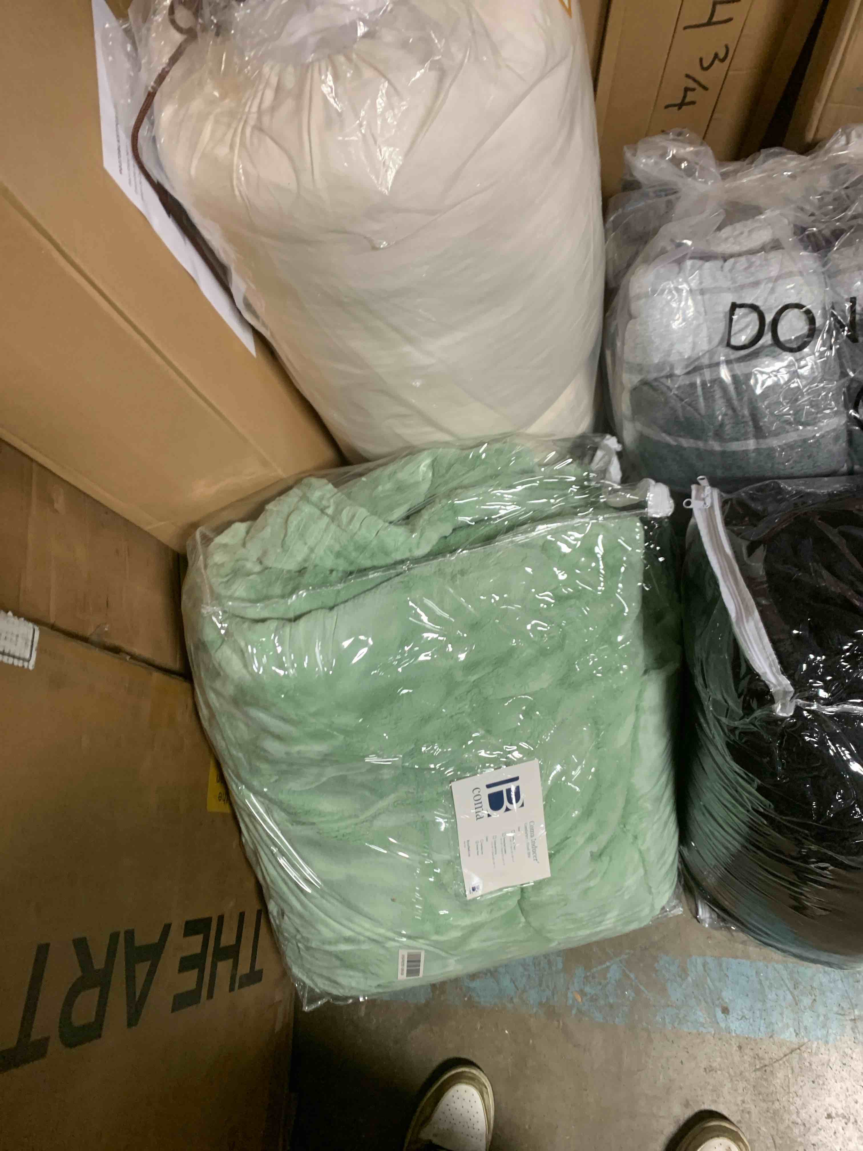 https://s3.amazonaws.com/lotting-images-prod/phillipi/BRN0475452_1733421248869.jpeg
