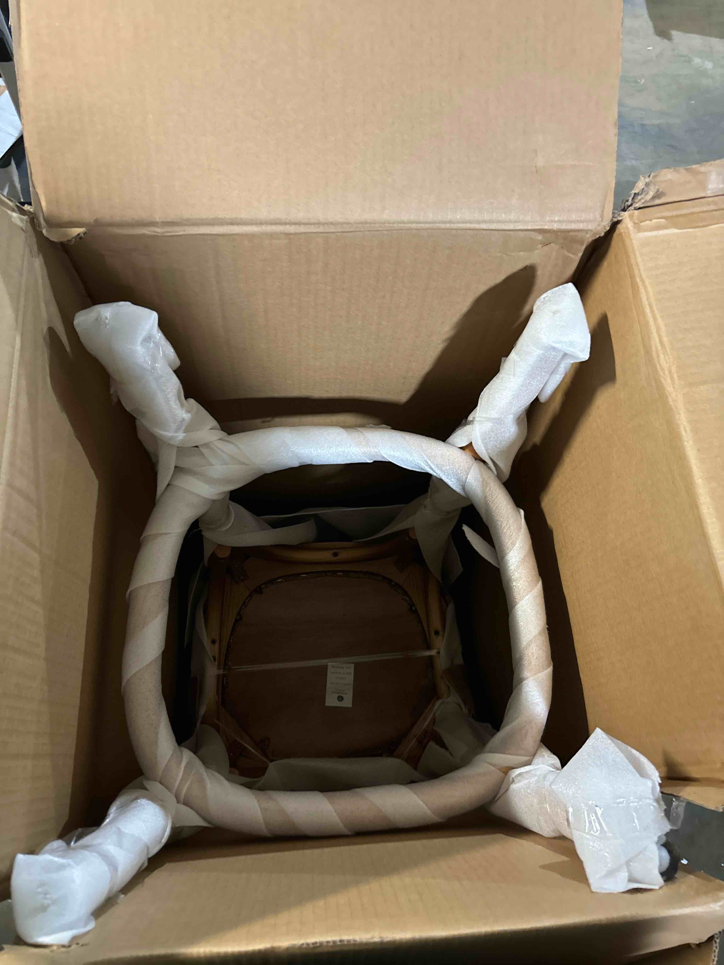 https://s3.amazonaws.com/lotting-images-prod/phillipi/BRN0475494_1733417528844.jpeg