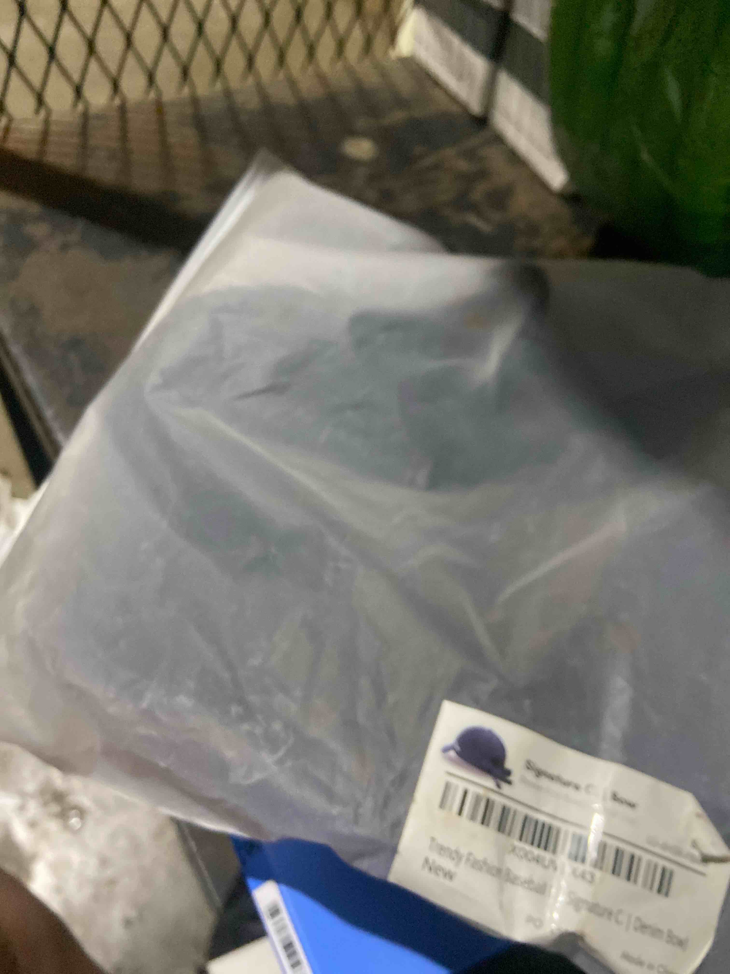 https://s3.amazonaws.com/lotting-images-prod/phillipi/BRN0478093_1789485513350.jpeg