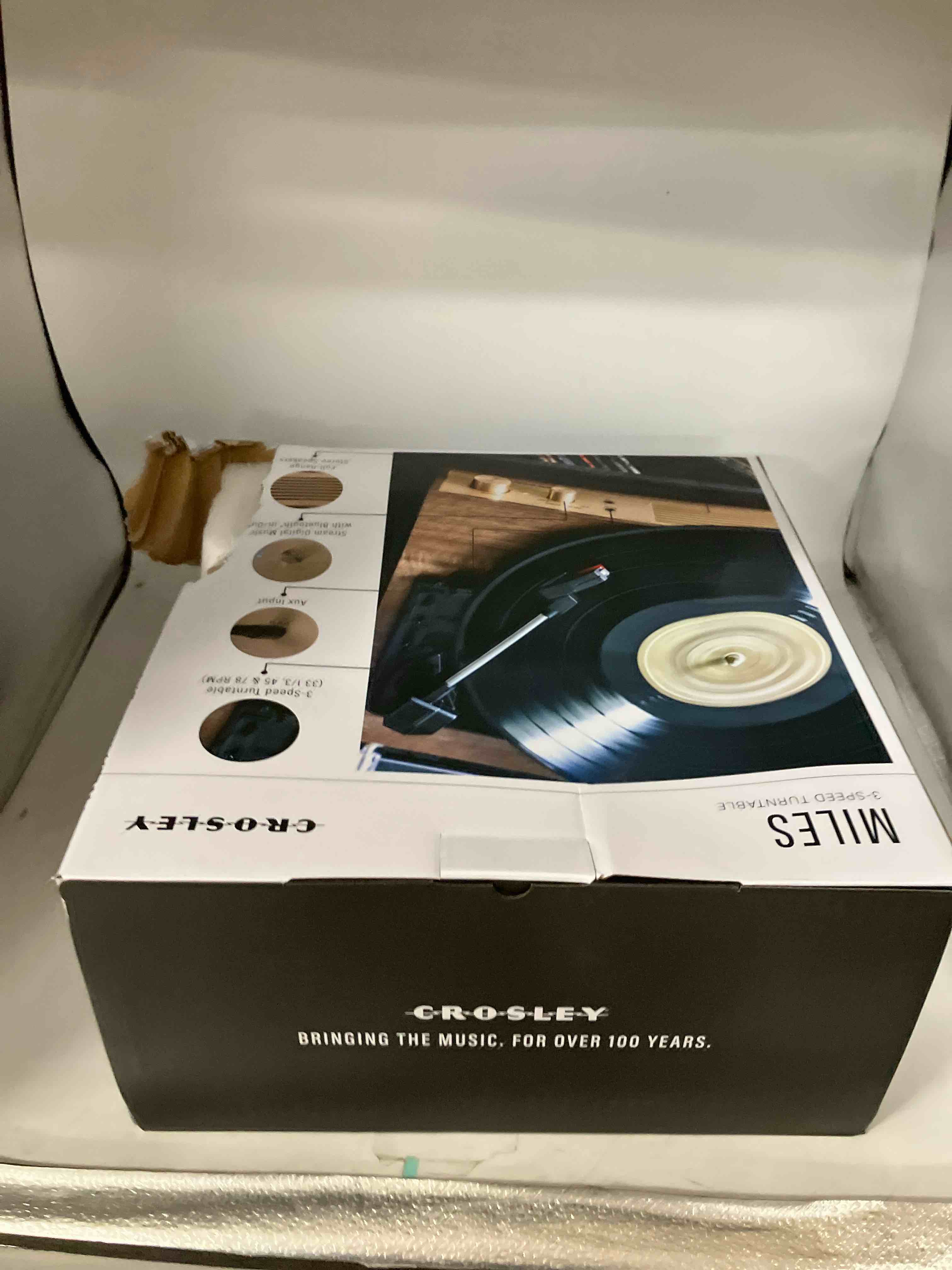 https://s3.amazonaws.com/lotting-images-prod/phillipi/BRN0479302_1737132843277.jpeg