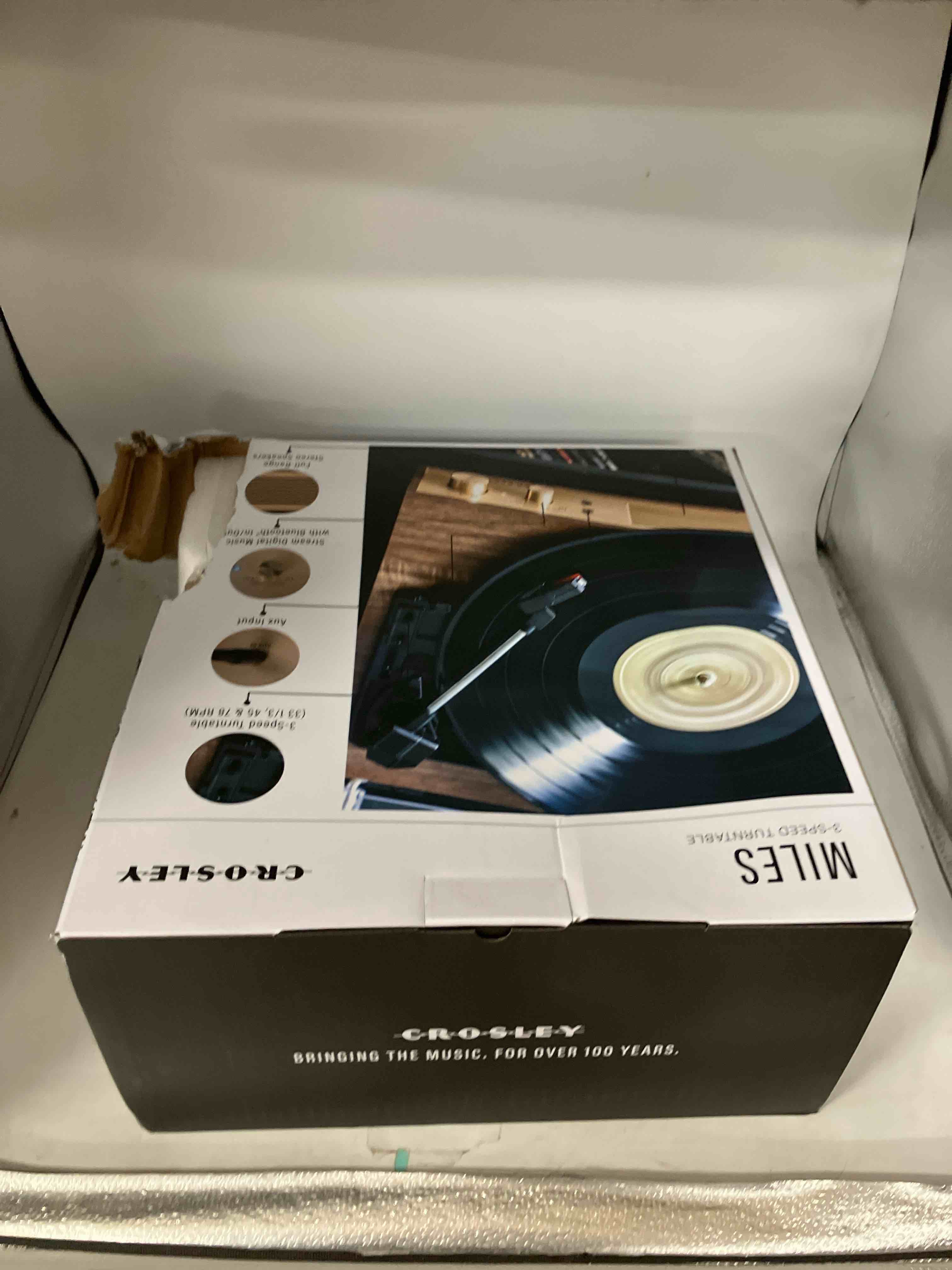https://s3.amazonaws.com/lotting-images-prod/phillipi/BRN0479302_1737132844275.jpeg