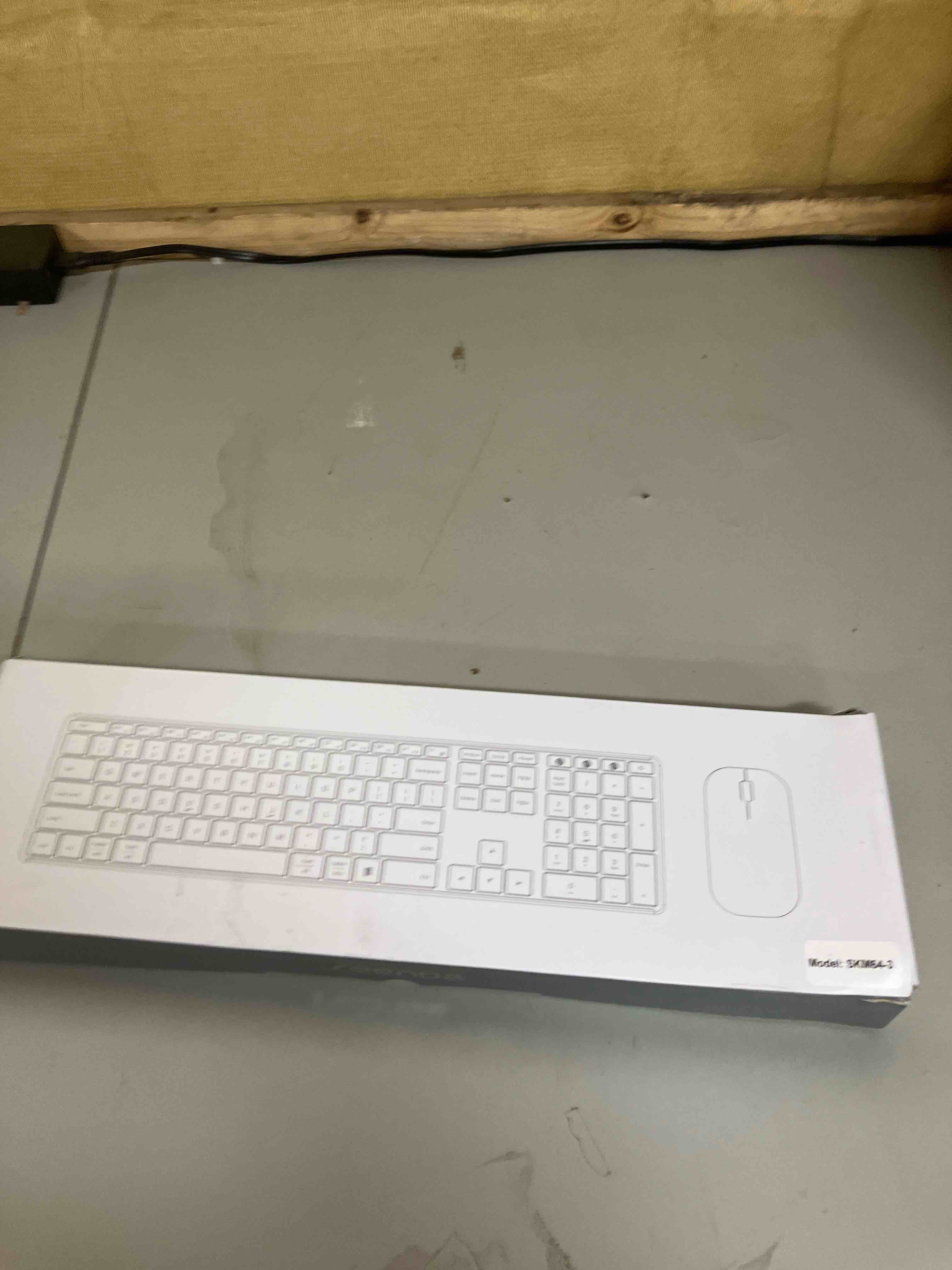 https://s3.amazonaws.com/lotting-images-prod/phillipi/BRN0480134_1740666567064.jpeg