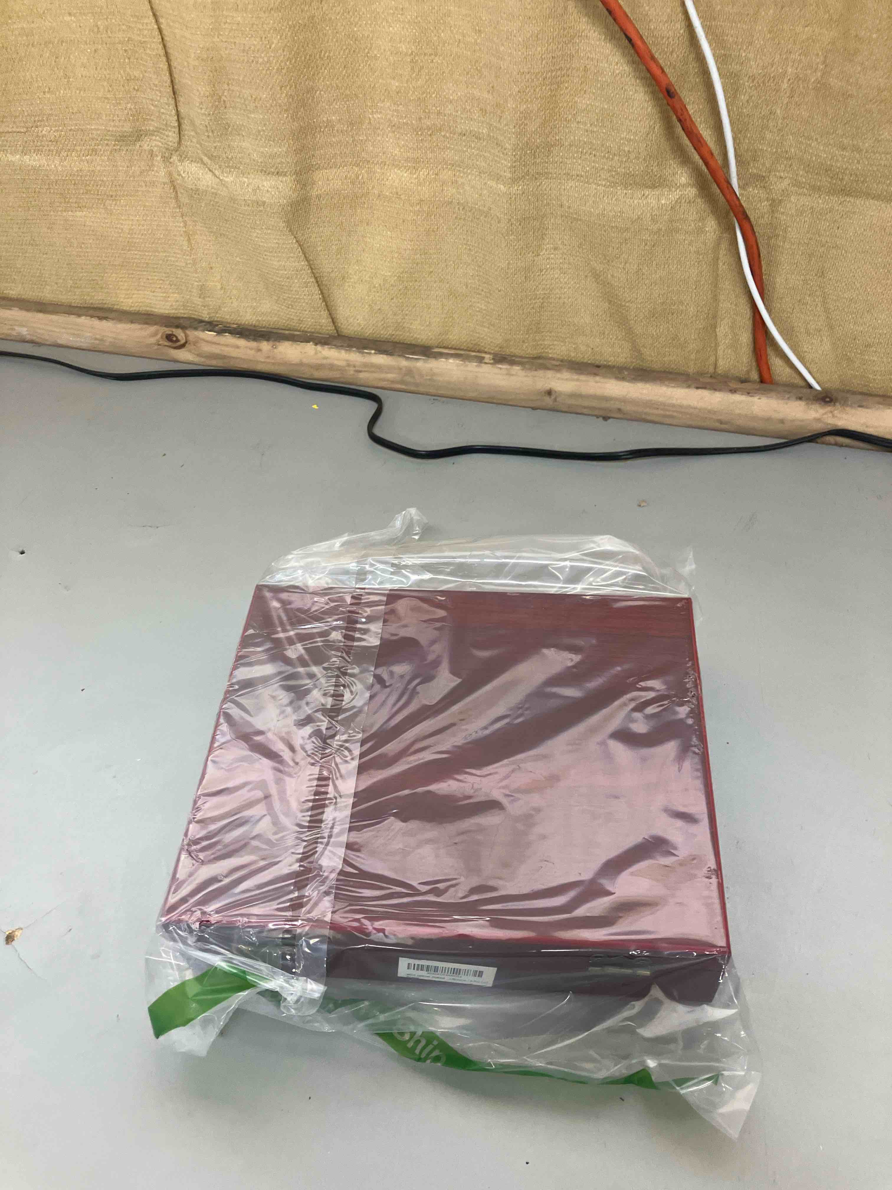 https://s3.amazonaws.com/lotting-images-prod/phillipi/BRN0480594_1740515868601.jpeg