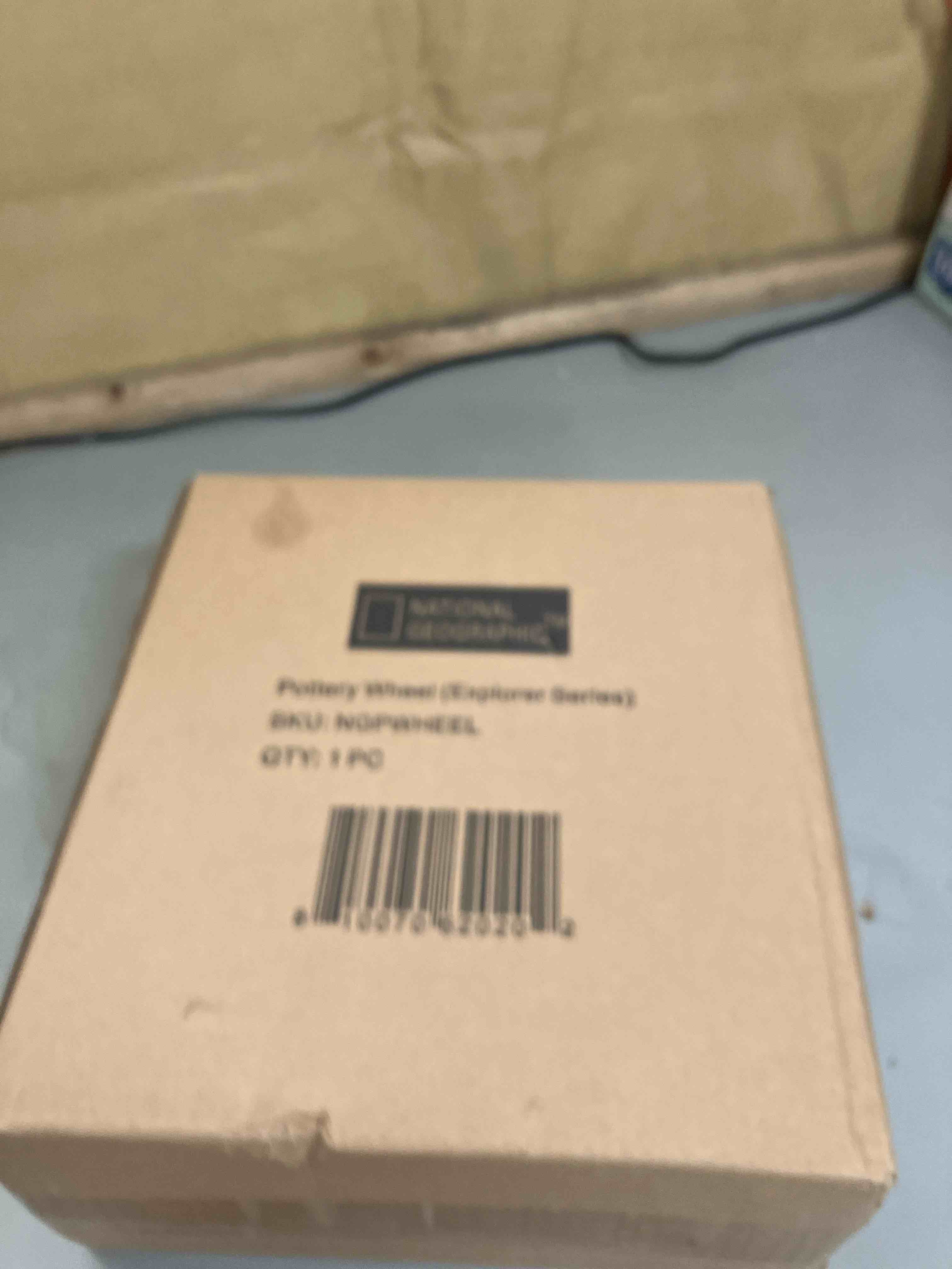 https://s3.amazonaws.com/lotting-images-prod/phillipi/BRN0480612_1740514901217.jpeg