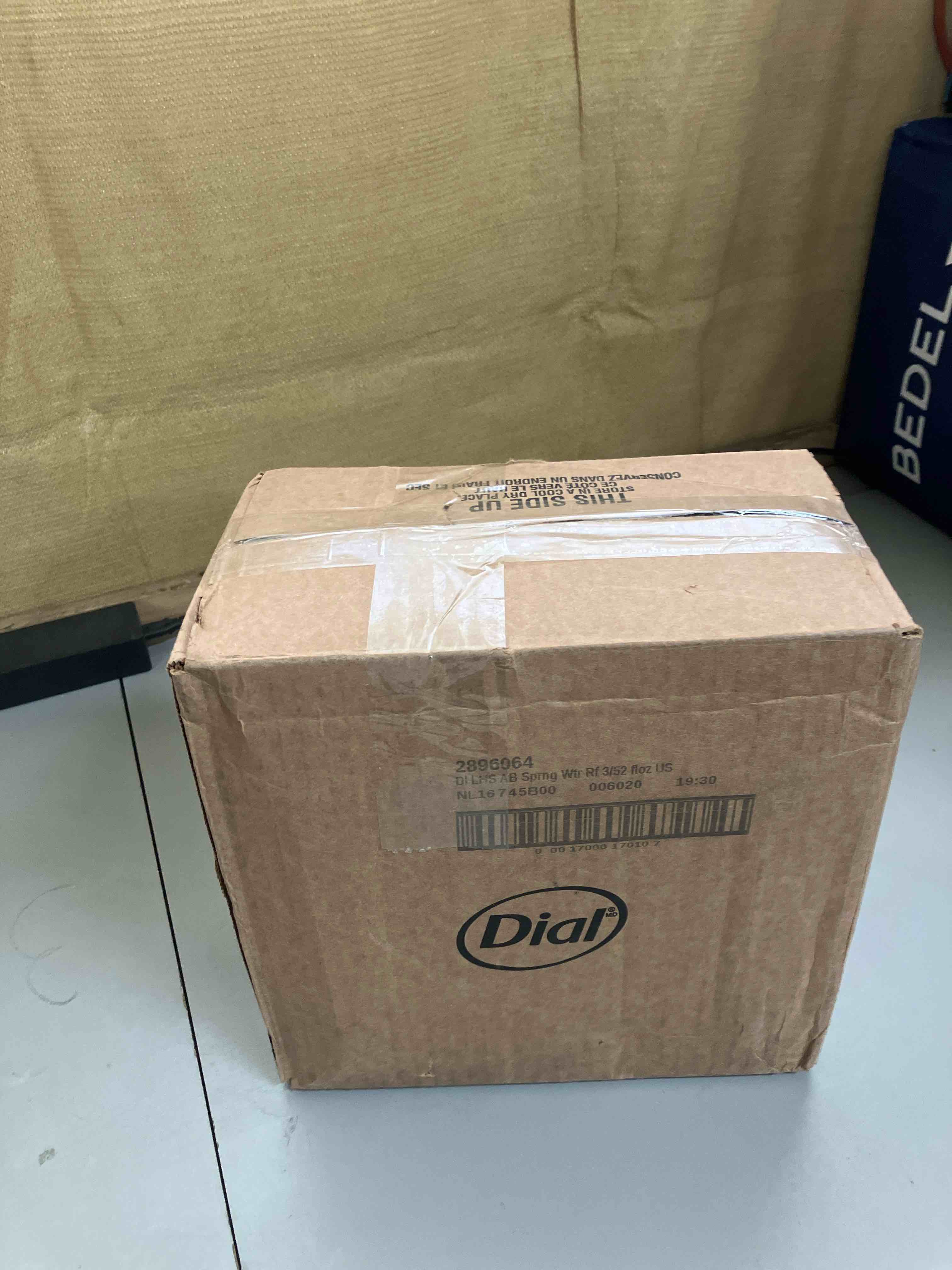 https://s3.amazonaws.com/lotting-images-prod/phillipi/BRN0480622_1740514272295.jpeg