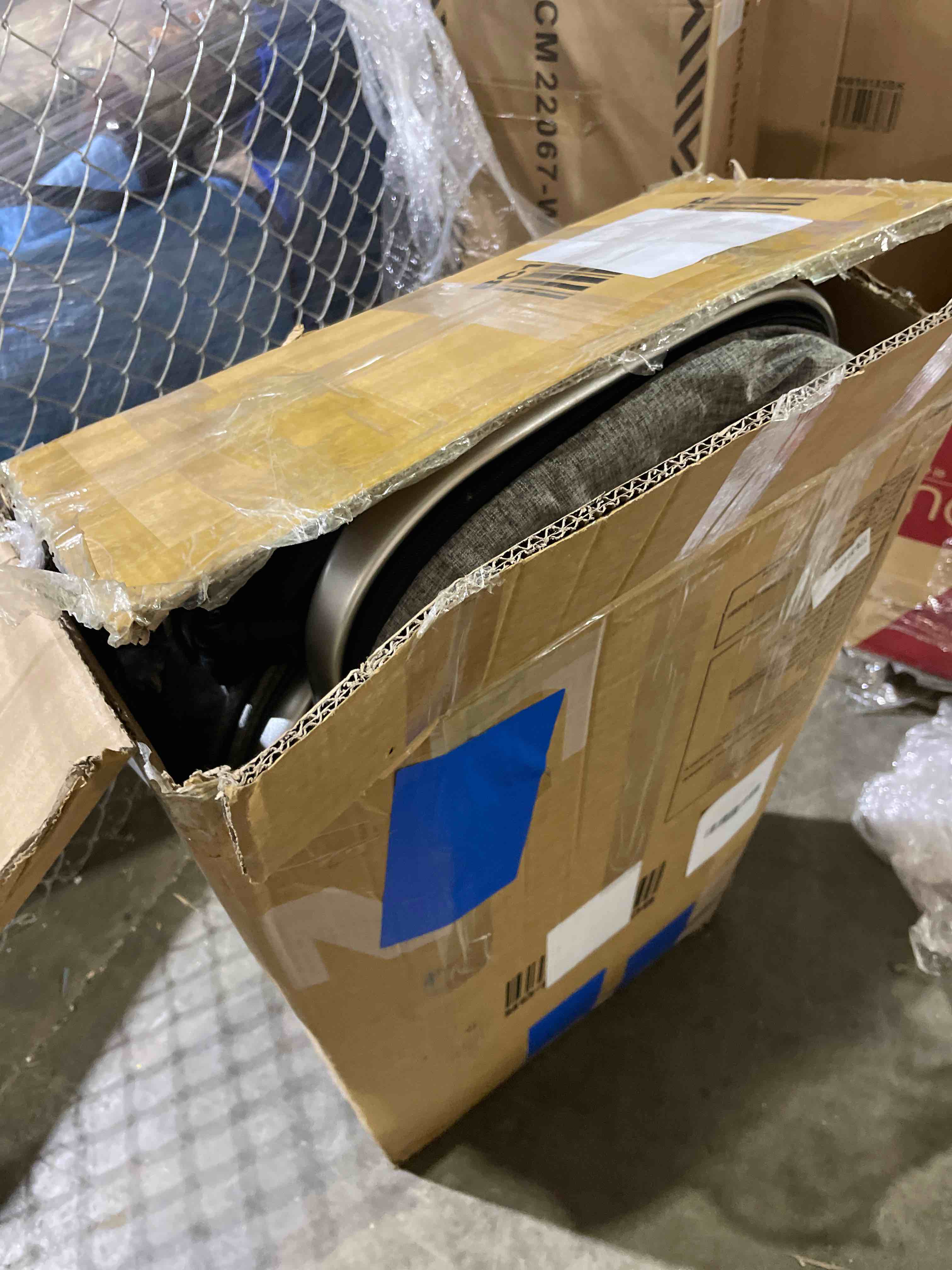 https://s3.amazonaws.com/lotting-images-prod/phillipi/BRN0483356_1735310077501.jpeg