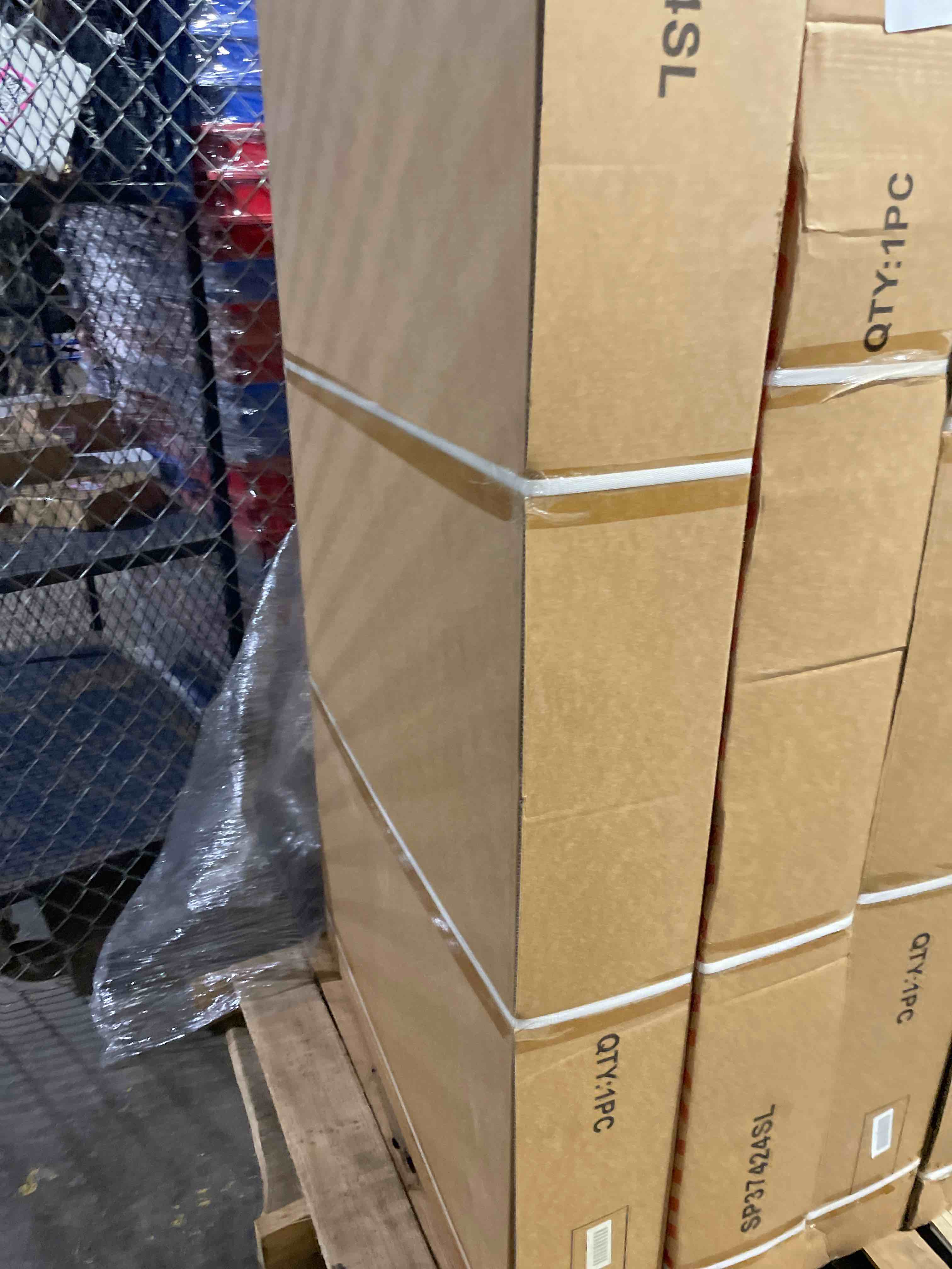 https://s3.amazonaws.com/lotting-images-prod/phillipi/BRN0483381_1735313677703.jpeg