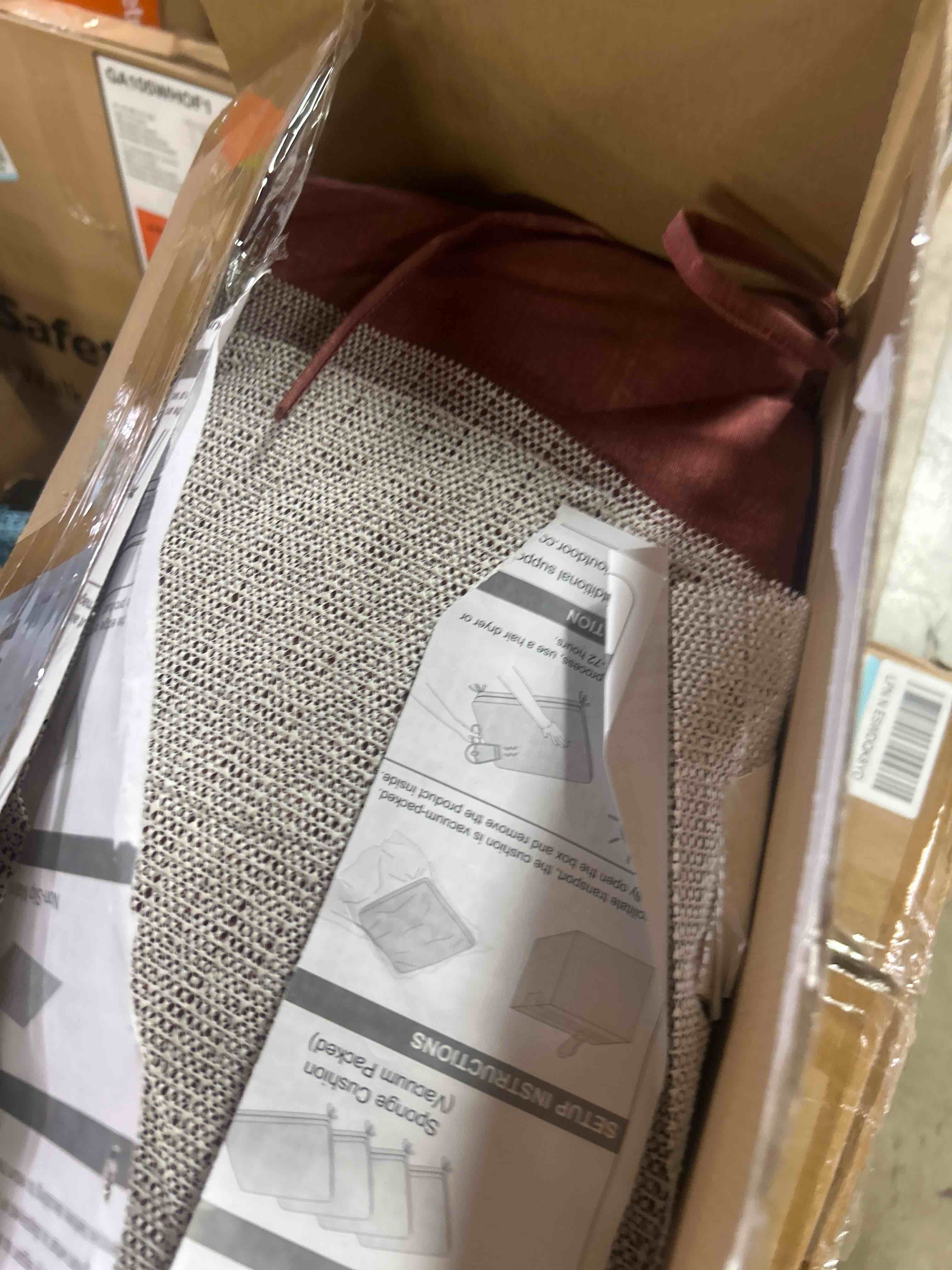 https://s3.amazonaws.com/lotting-images-prod/phillipi/BRN1312481_1755188049891.jpeg