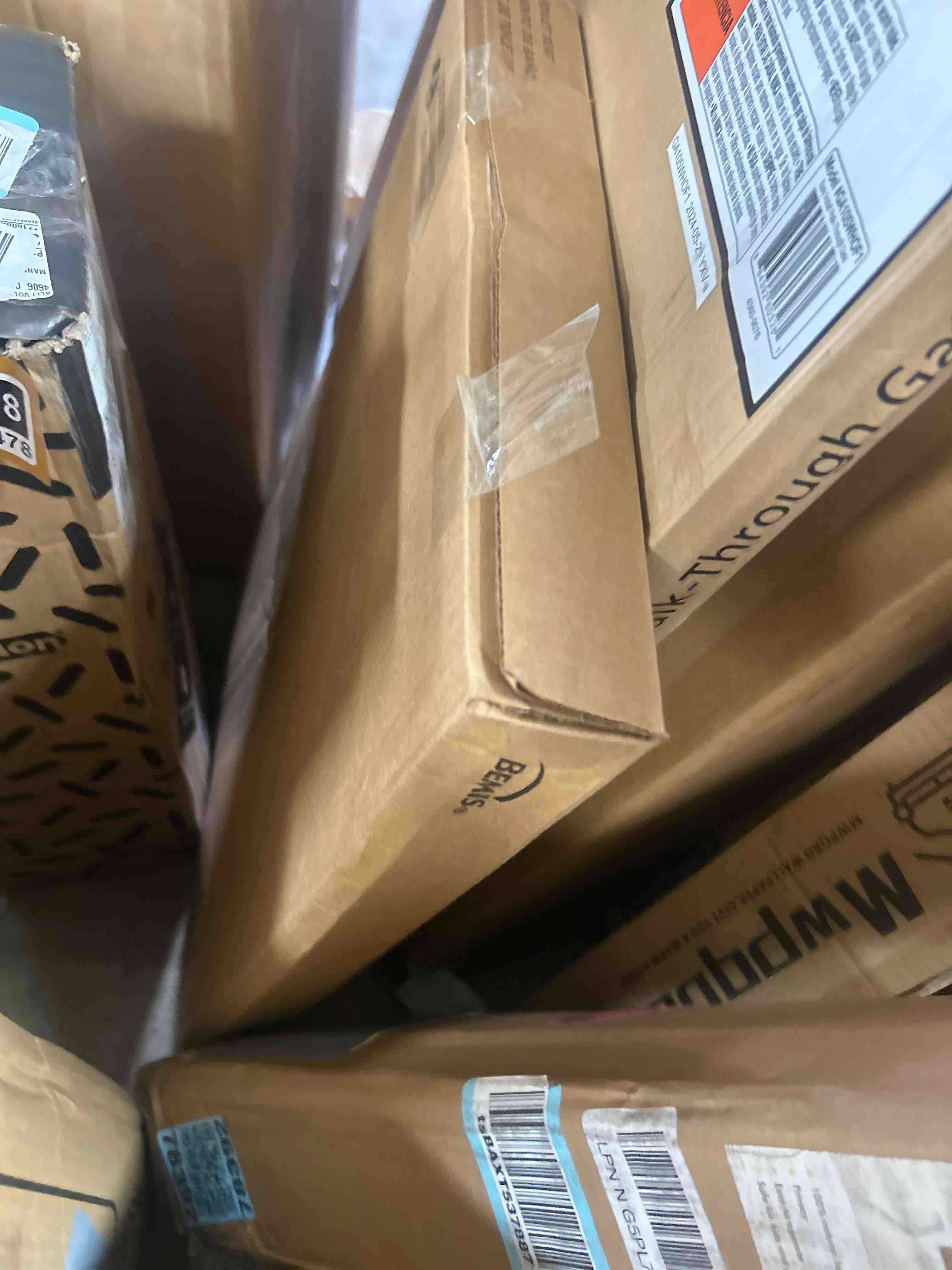 https://s3.amazonaws.com/lotting-images-prod/phillipi/BRN1312483_1755188215547.jpeg