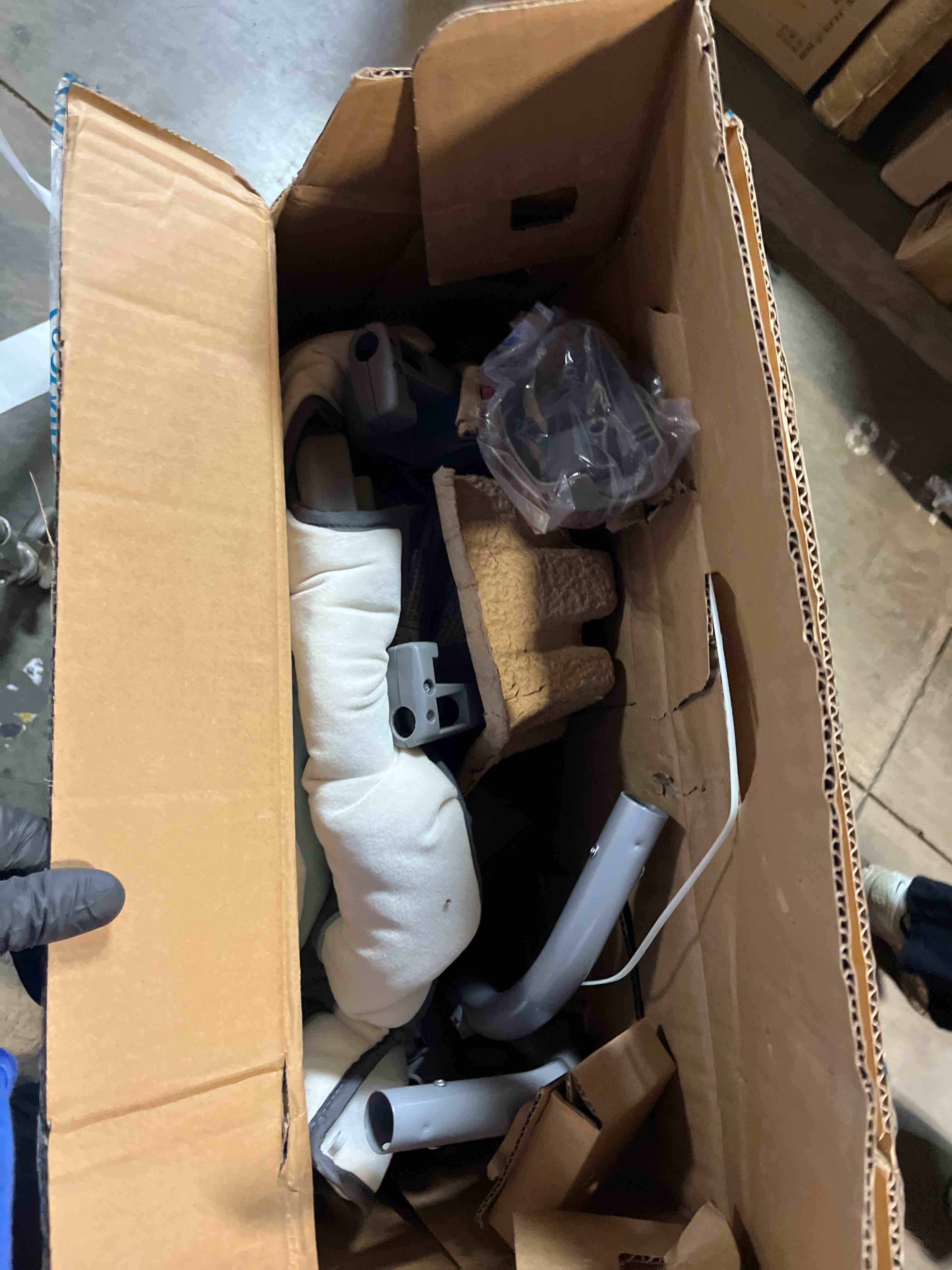 https://s3.amazonaws.com/lotting-images-prod/phillipi/BRN1312723_1760547047673.jpeg
