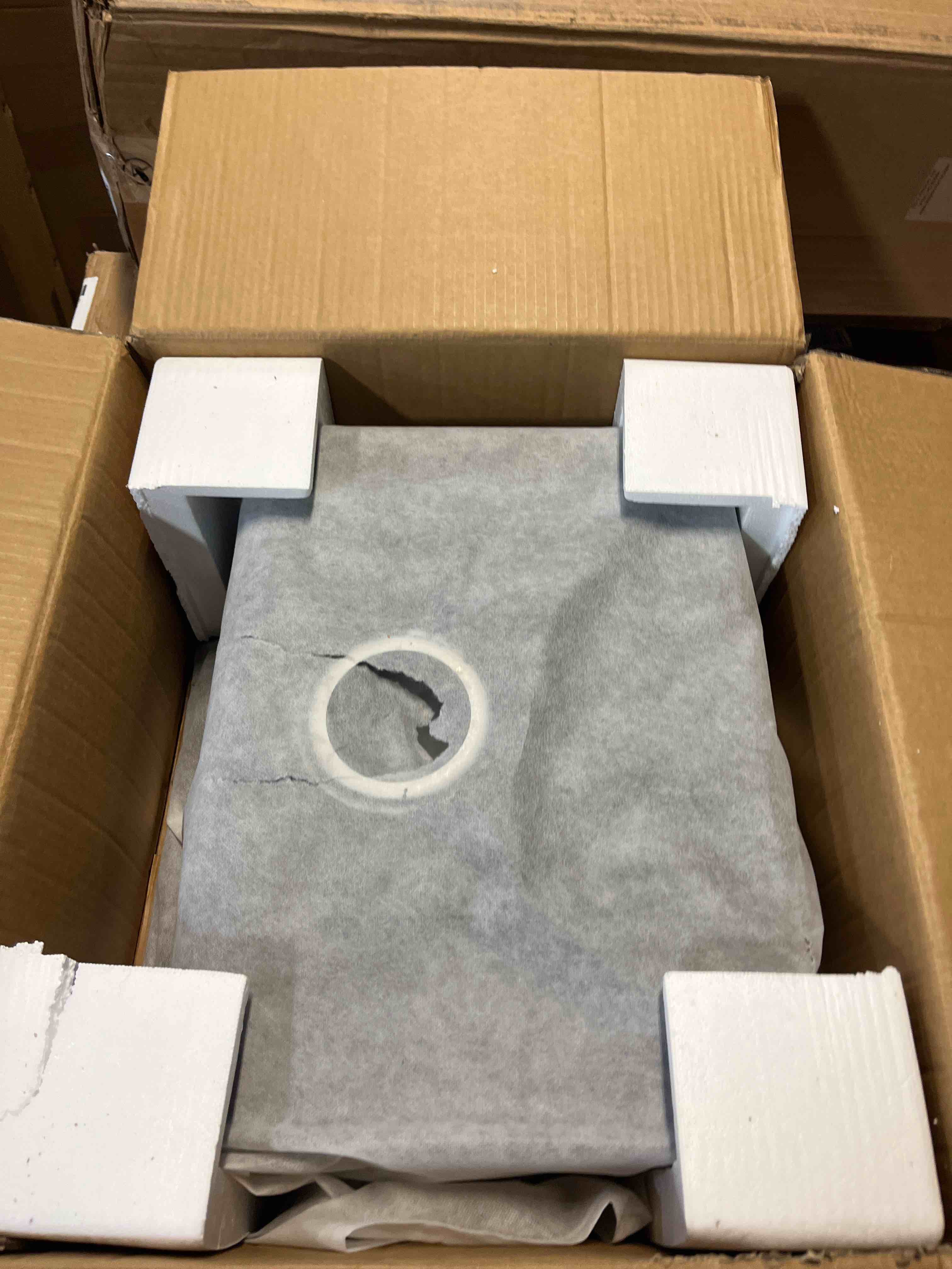 https://s3.amazonaws.com/lotting-images-prod/phillipi/BRN1312731_1760546289641.jpeg