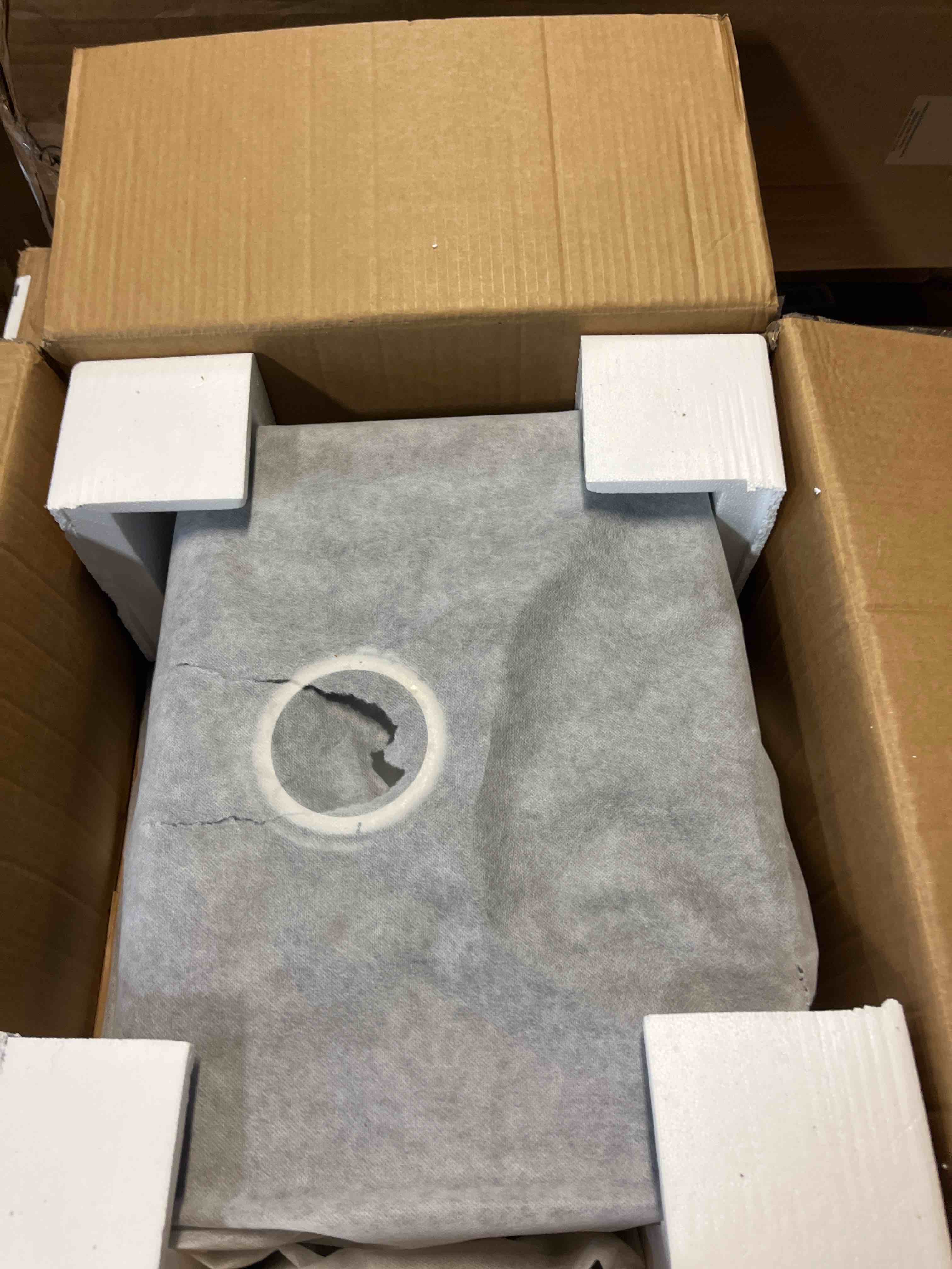 https://s3.amazonaws.com/lotting-images-prod/phillipi/BRN1312731_1760546290708.jpeg
