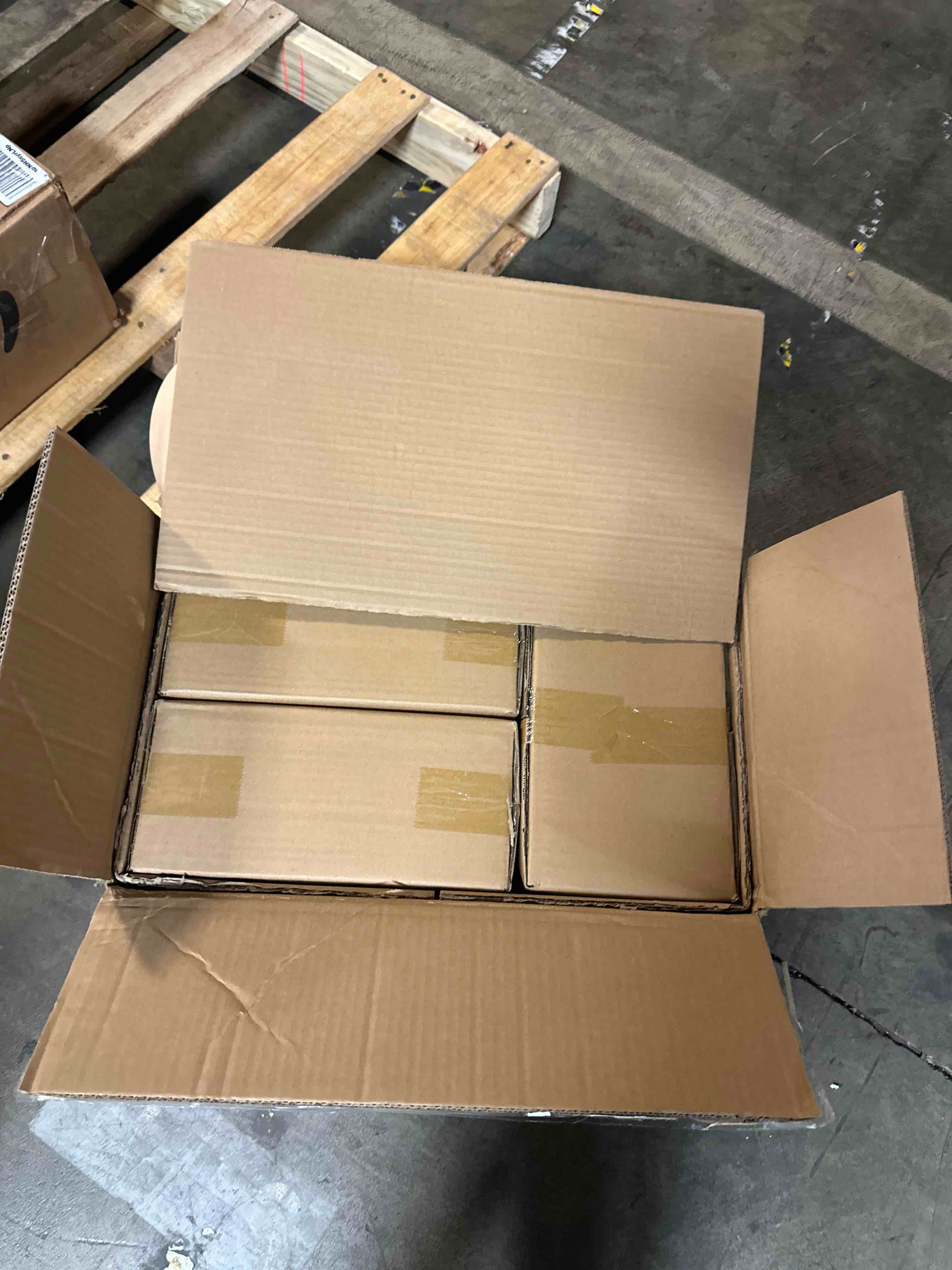 https://s3.amazonaws.com/lotting-images-prod/phillipi/BRN1312751_1760544677280.jpeg