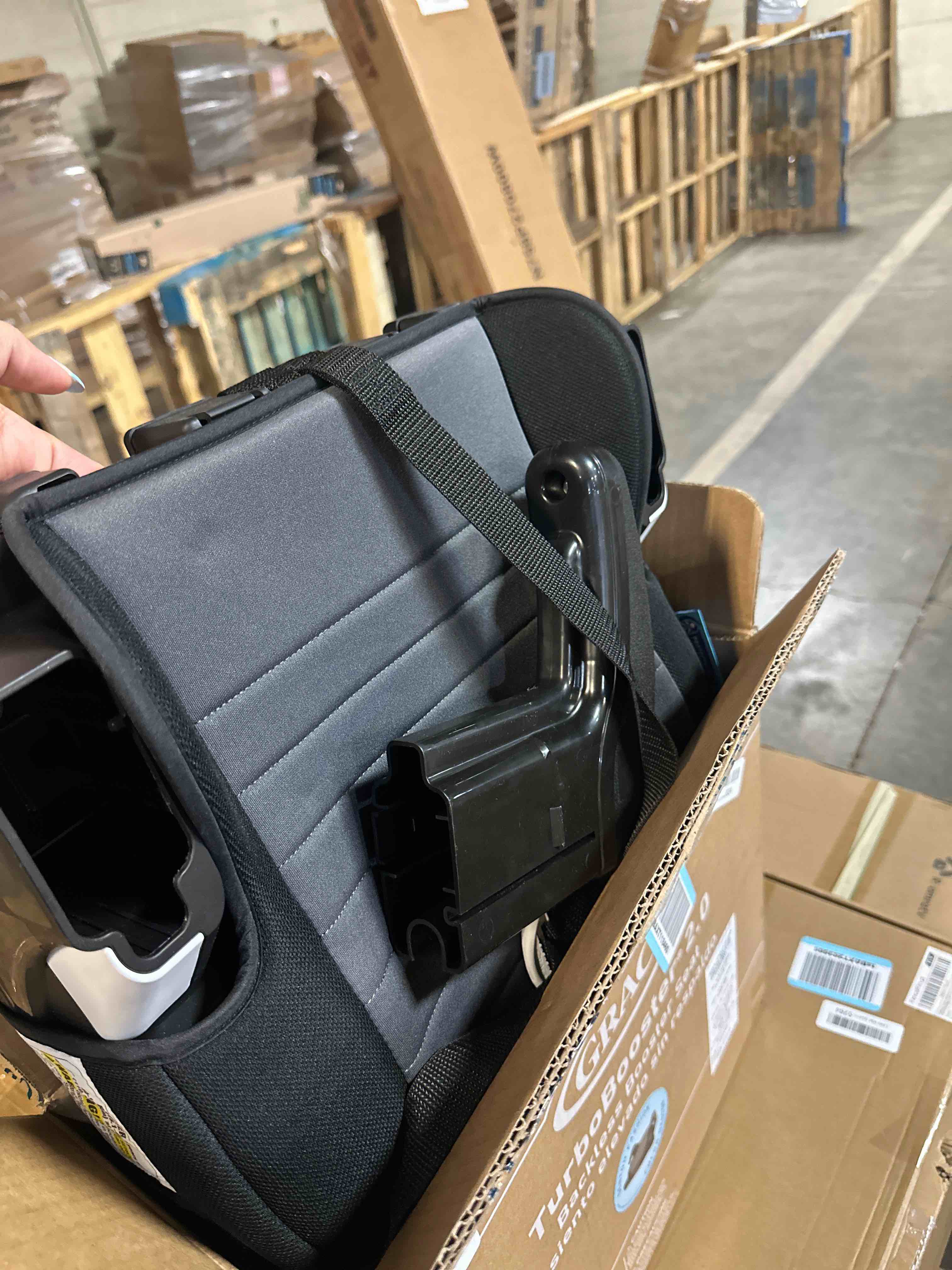 https://s3.amazonaws.com/lotting-images-prod/phillipi/BRN1312762_1760543518865.jpeg