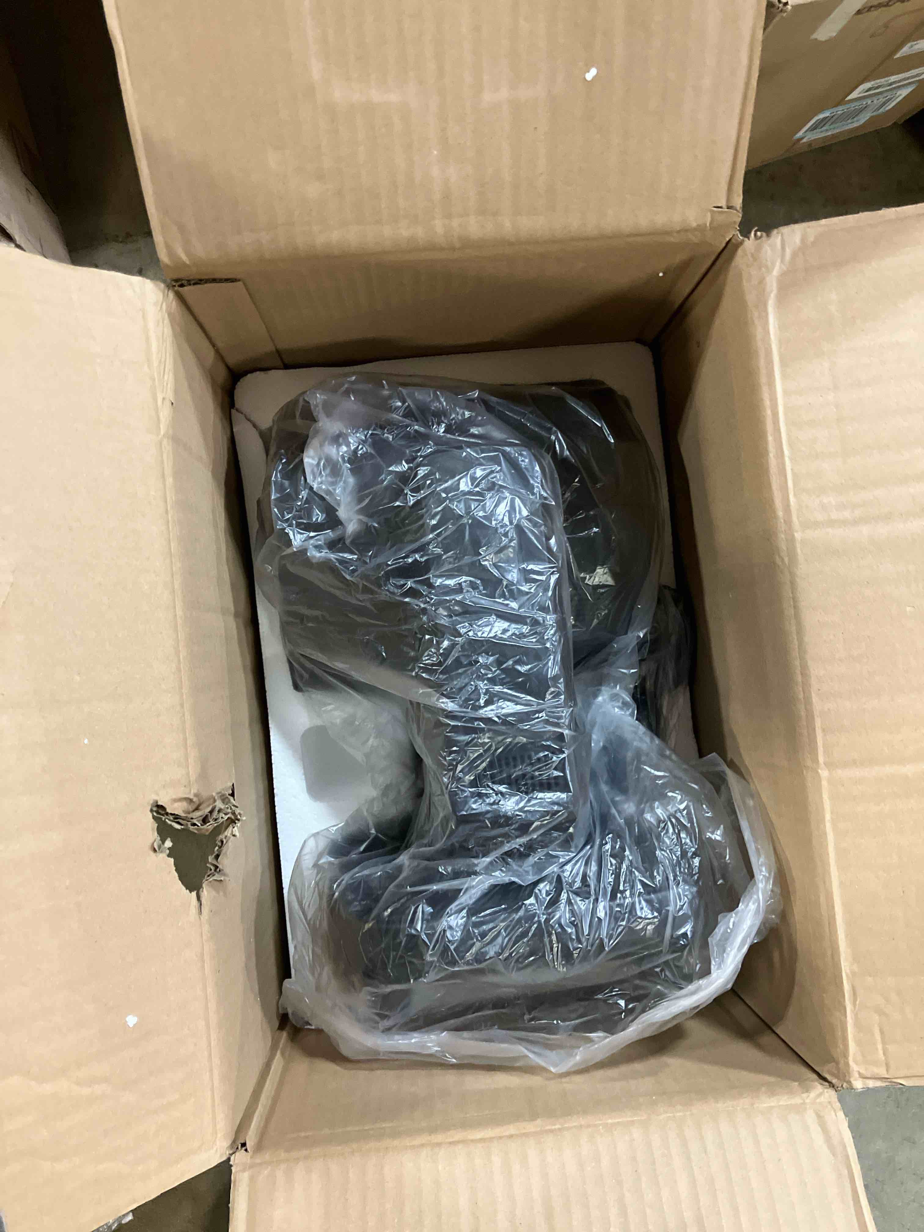 https://s3.amazonaws.com/lotting-images-prod/phillipi/BRN1312804_1760630454559.jpeg
