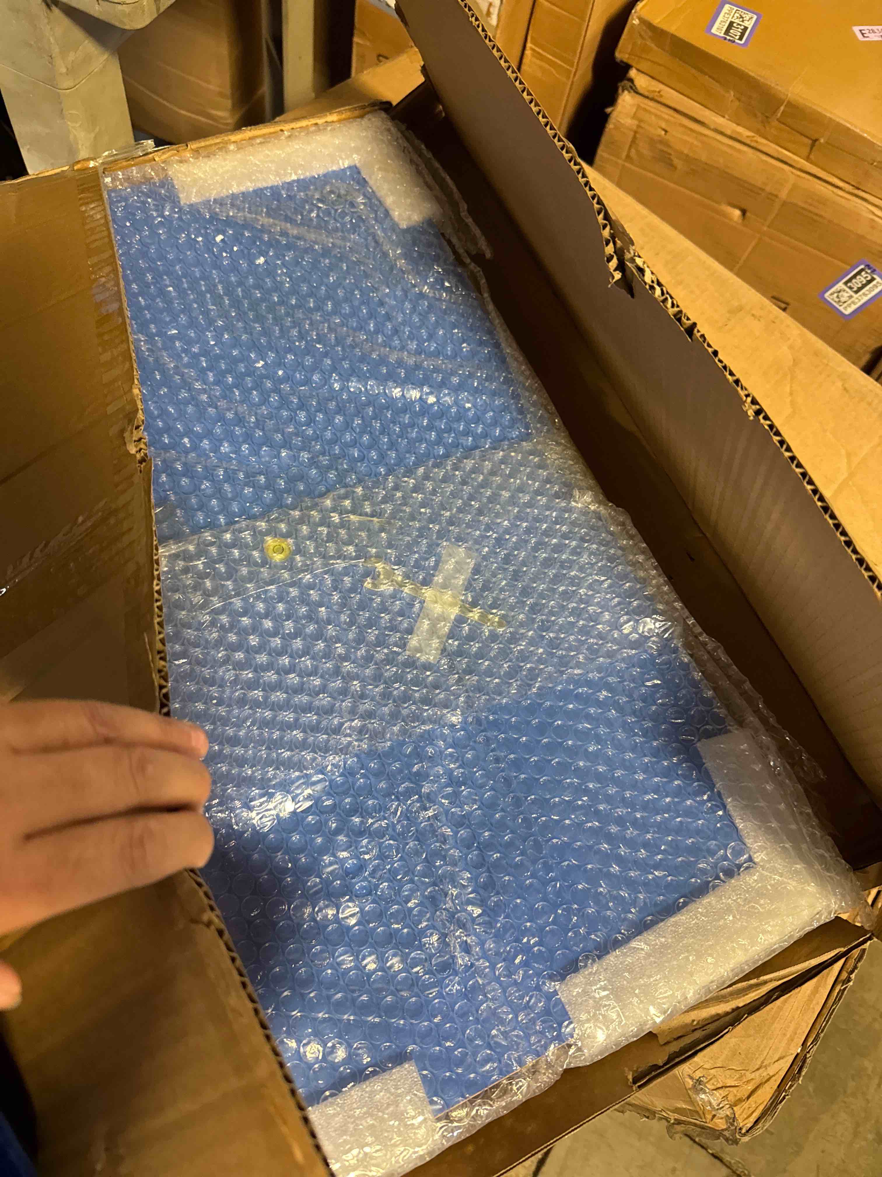 Condition photo showing New/Like New for Extra Large Resin Leveling Table for Epoxy - 22.8''x 15'' Resin Leveling Board Nonstick Surface, Adjustable Height & Angle Feet, Multipurpose No Installation Required Board for Crafting & Art