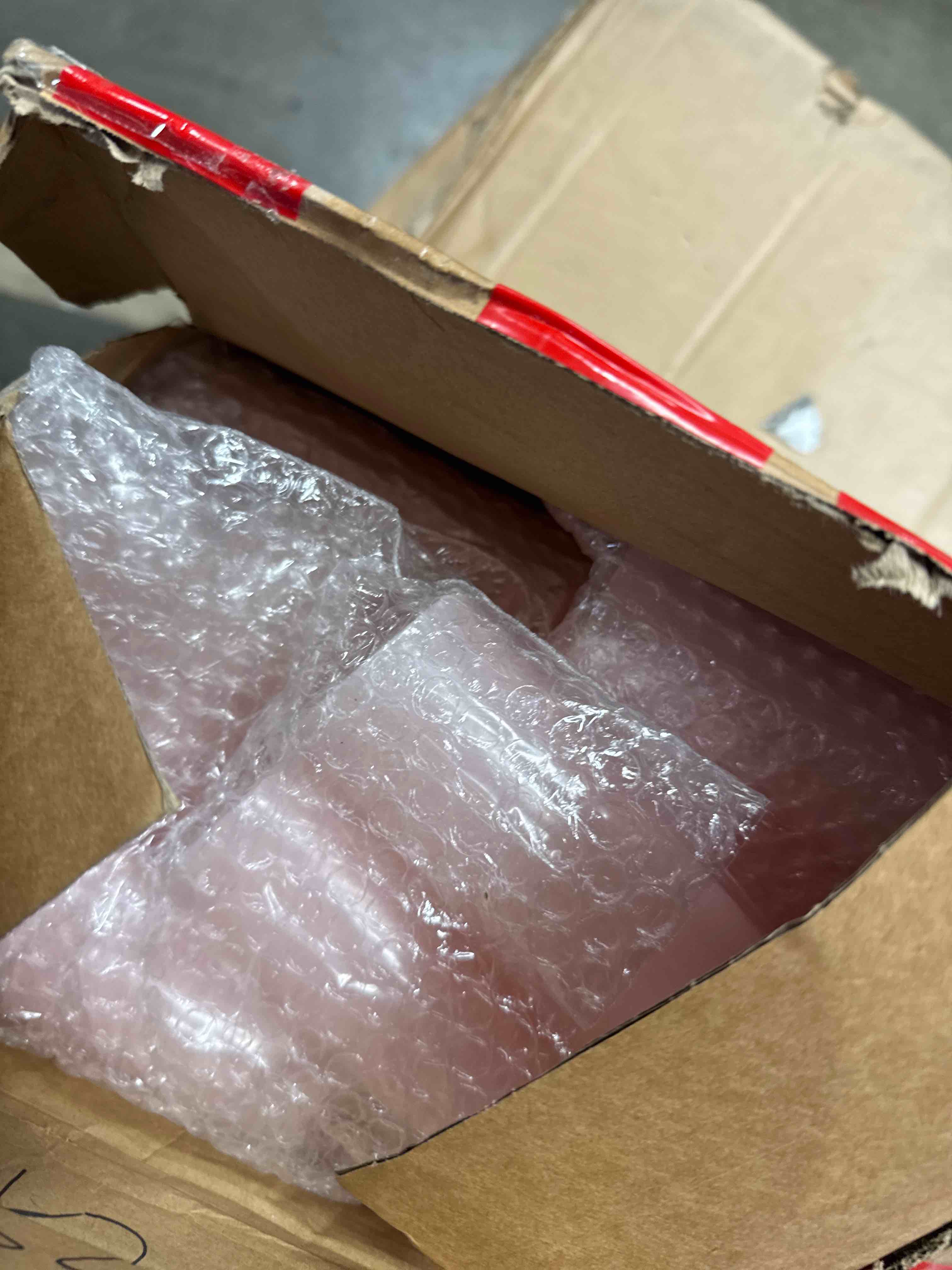 Condition photo showing New/Like New for MTLEE 40 Pcs Ivory Pillar Candles 2 x 6 Inches Bulk Large Dripless Unscented Candles Wax Long Burning Smokeless Clean Burning Decorative Candles for Weddings Parties Dinners Spa Bath Home Decor
