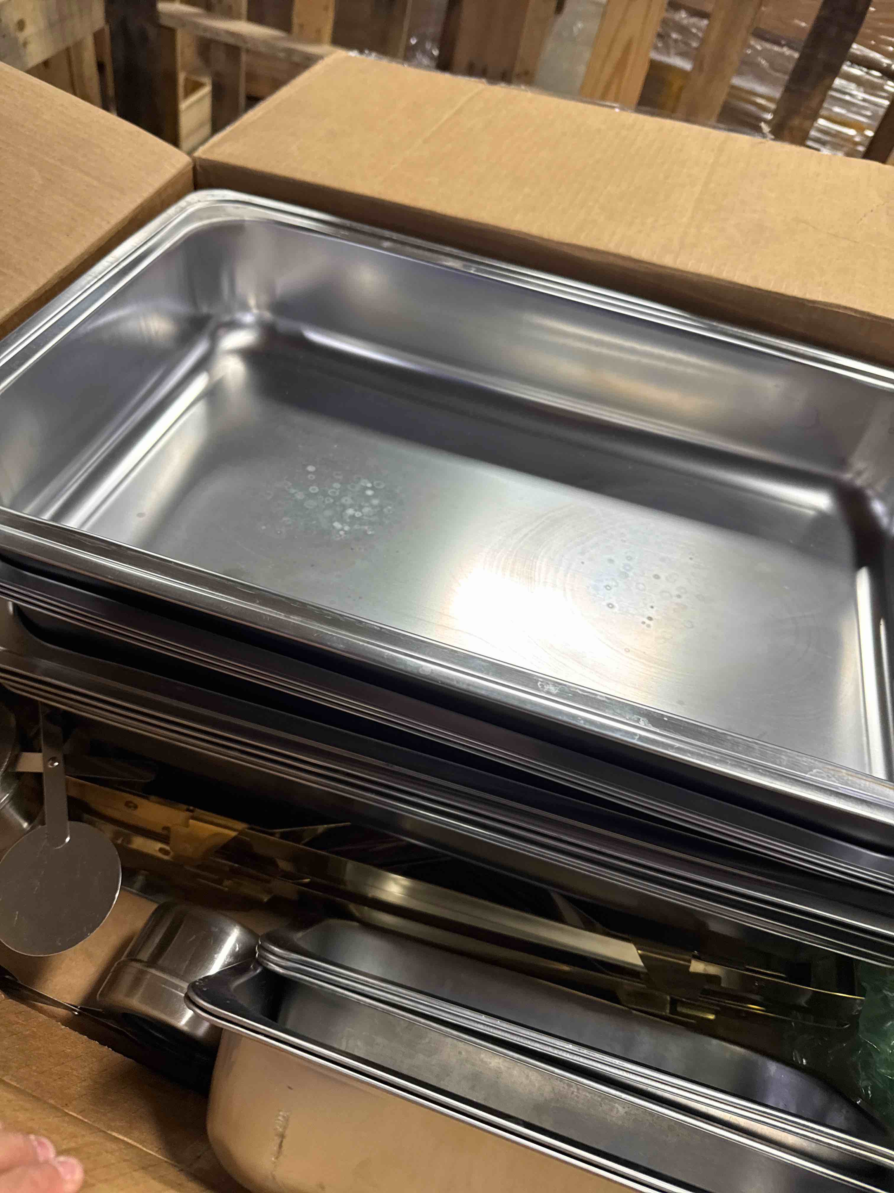 Condition photo showing Good Condition for Chafing Dishes for Buffet 4 Pack, 11QT [Large Size and Sturdy] Stainless Steel Food Warmers for Parties Buffet [Elegant Gold and Silver Colors] Catering Supplies Buffet Display ( Used)