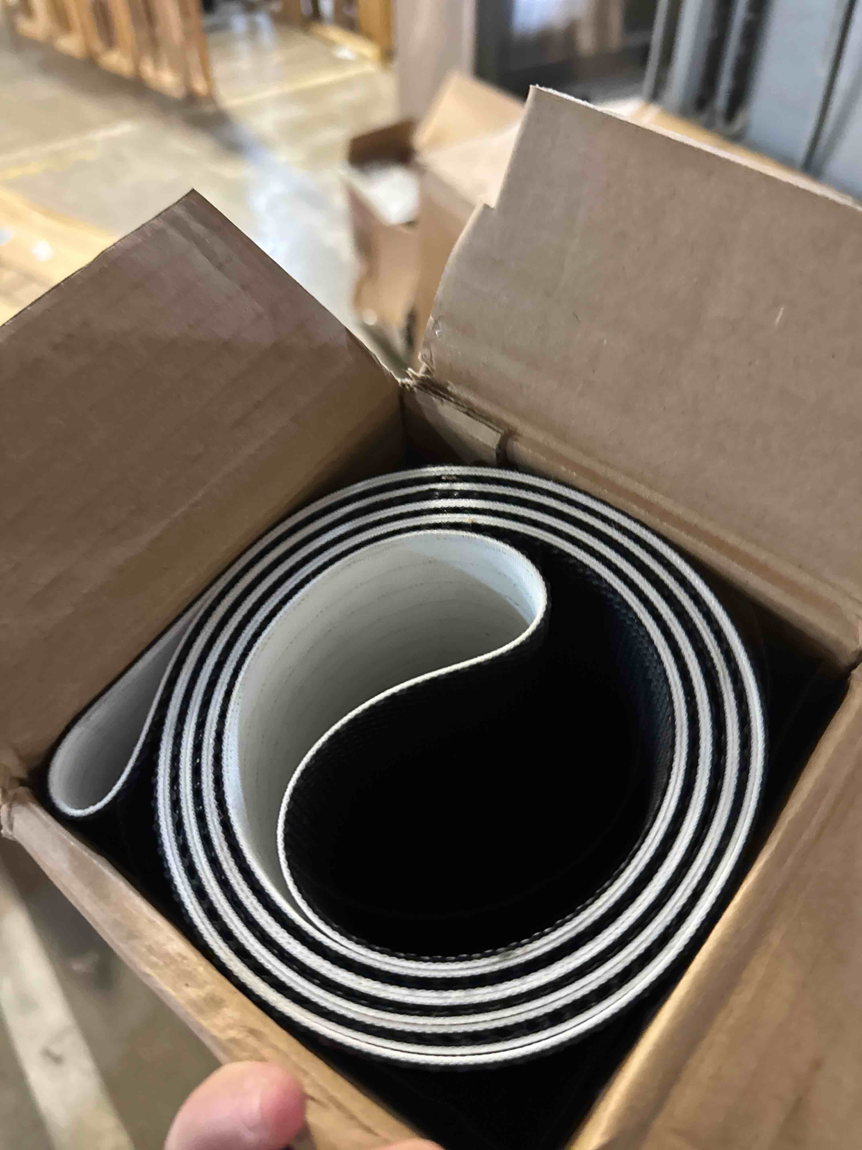 Condition photo showing New/Like New for 20" Wide Treadmill (Running Belt) Walking Belt Compatible with Sole F80/UF80/VF80(2006-2008),S73(2006), Part Number 000951,Serial 580881,580886,580887,(Applicable Models Please Refer to The List) 1 000951 V1/000951 V2