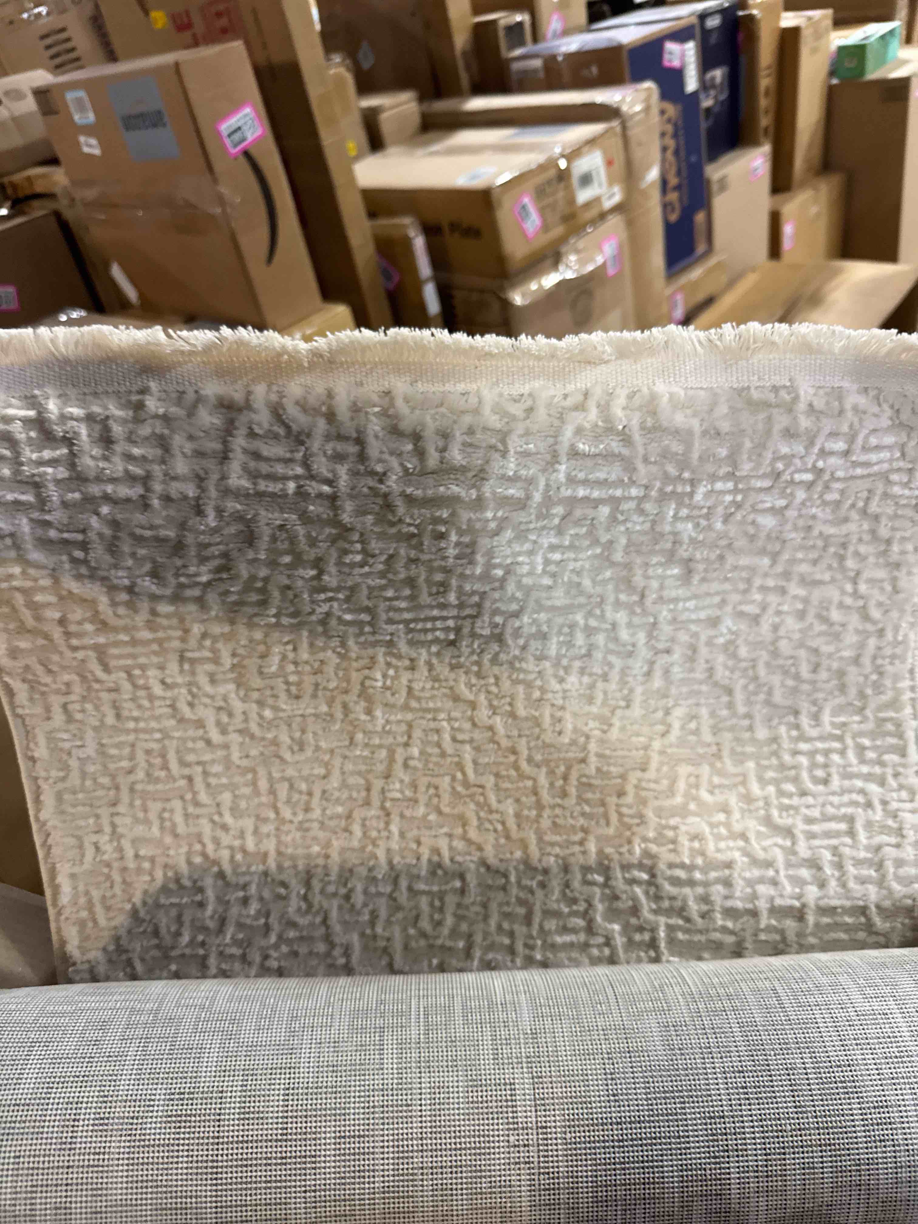 Condition photo showing New/Like New for TOWN & COUNTRY LUXE Tretta Modern Geo Runner Area Rug with Plush High-Low Texture, Ivory, 1'9"x7'2" Ivory 1'9" x 7'2"