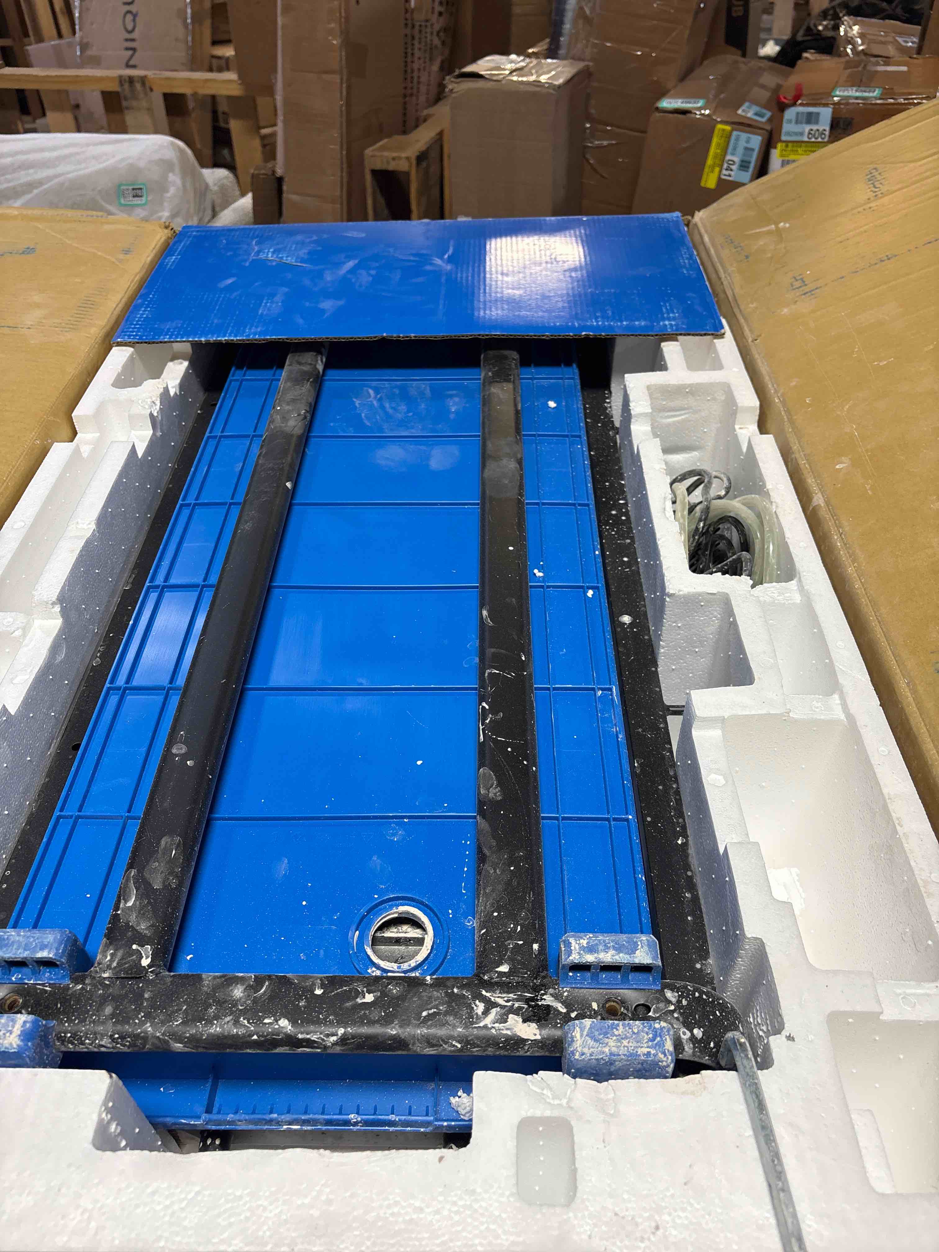 Condition photo showing As Is for Delta - 10 in. Cruzer Wet Tile/Stone Saw