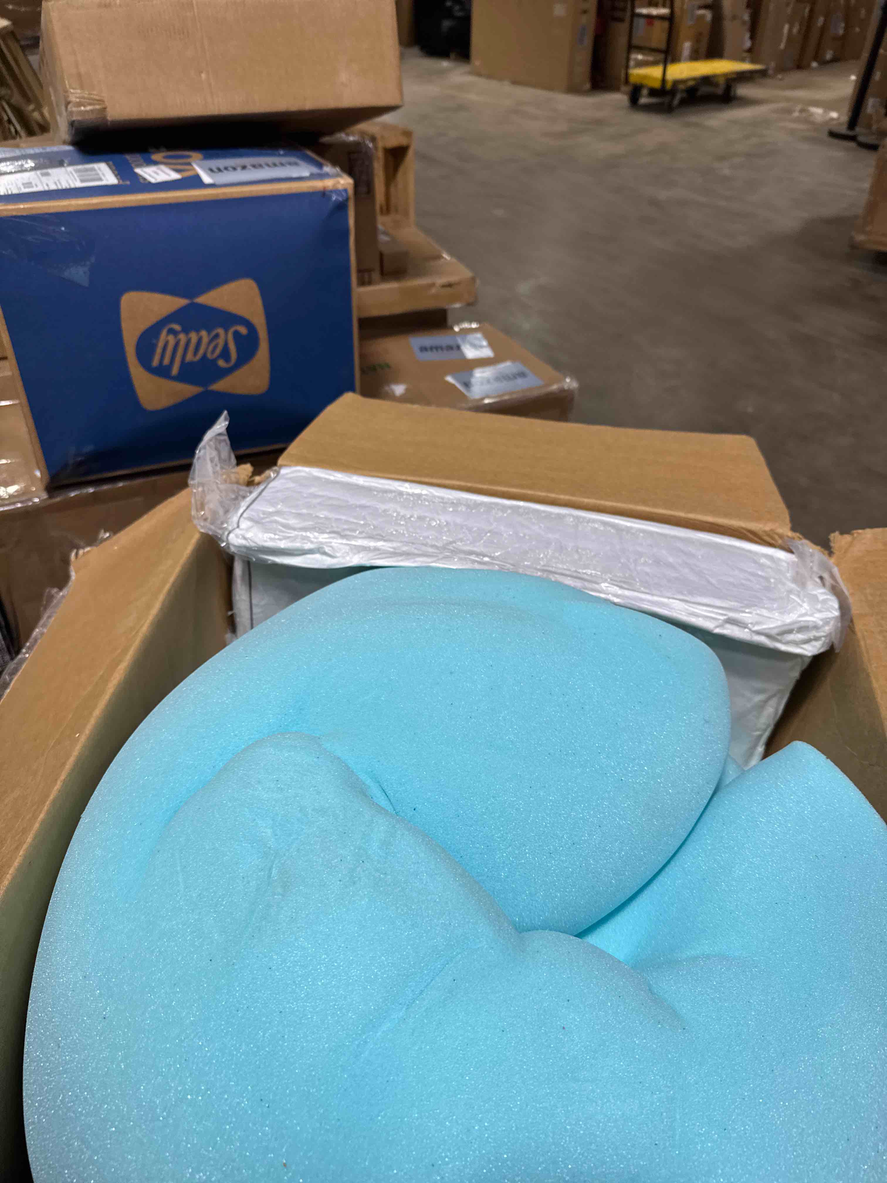 Condition photo showing New/Like New for Dual Layer 2 Inch Memory Foam Mattress Topper Queen Size, 2 Inch Cooling Gel Memory Foam Plus 1 Inch Pillow Top Mattress Pad Cover, with 8-21 Inch Deep Pocket Queen Dual Layer White