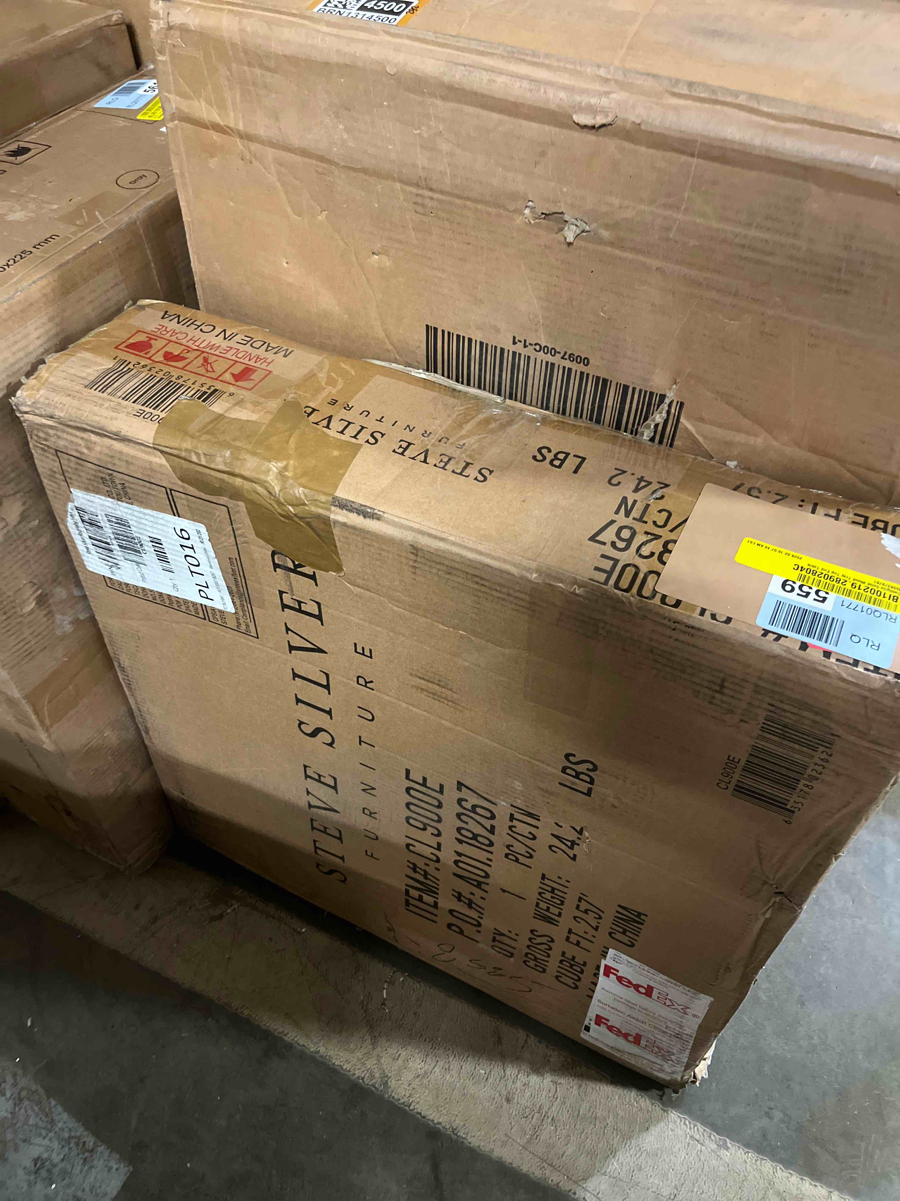 Condition photo showing Good Condition for Castiglia Solid Wood Tray Top End Table