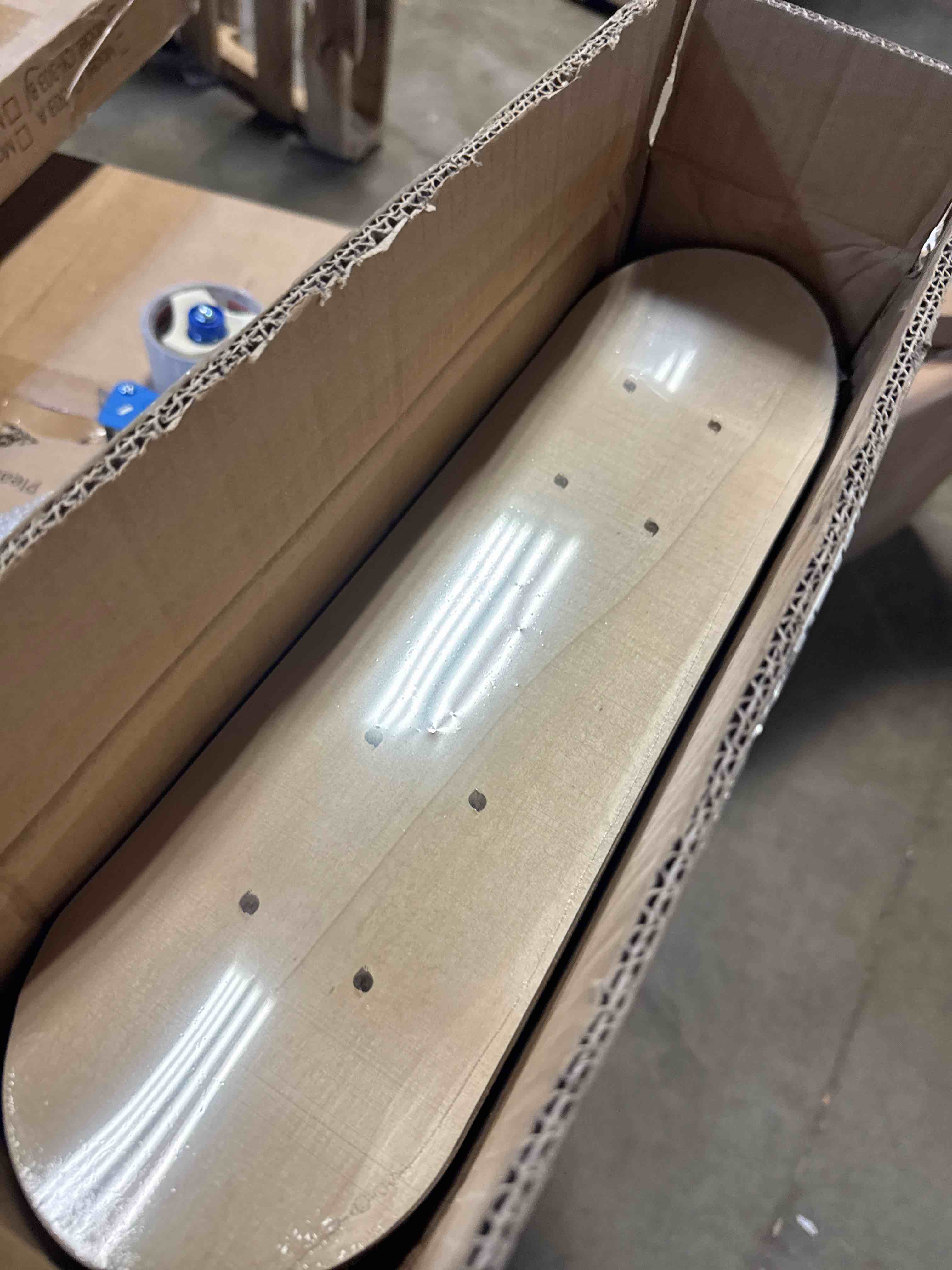 Condition photo showing New/Like New for Meooeck 24 Pack Blank Skateboard Decks Mini Maple Skateboard Deck Beginner Kid Skateboard 17 x 5 Inch 7 Ply Wooden Skate Deck Double Tail Skateboard Light Deck Bulk for Painting Replacement Decoration