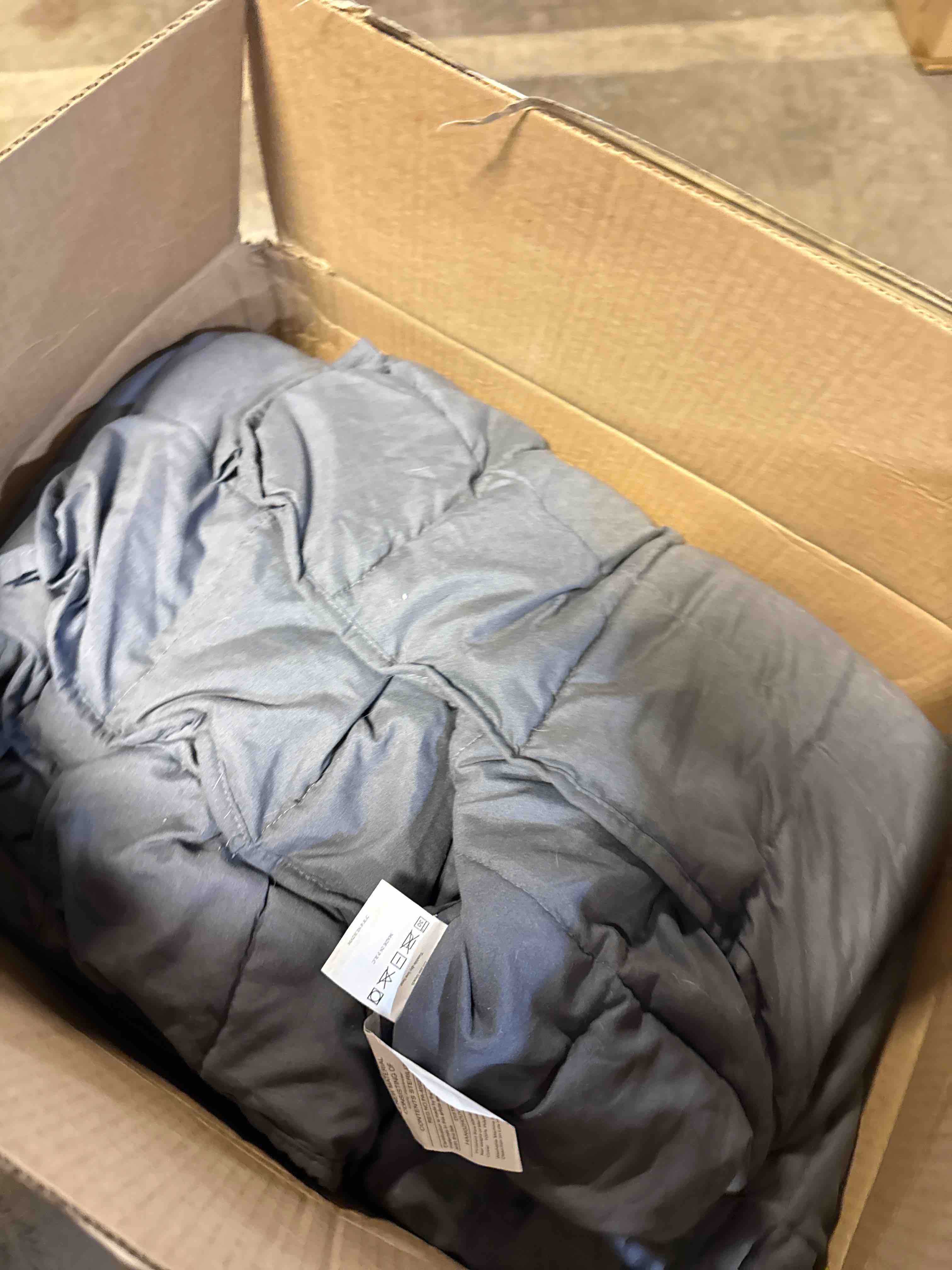 Condition photo showing Good Condition for Weighted Blanket Queen Size (Dark Grey, 60''x80'' | 25 lbs) Cooling Breathable Heavy Blanket with Glass Beads for Adults