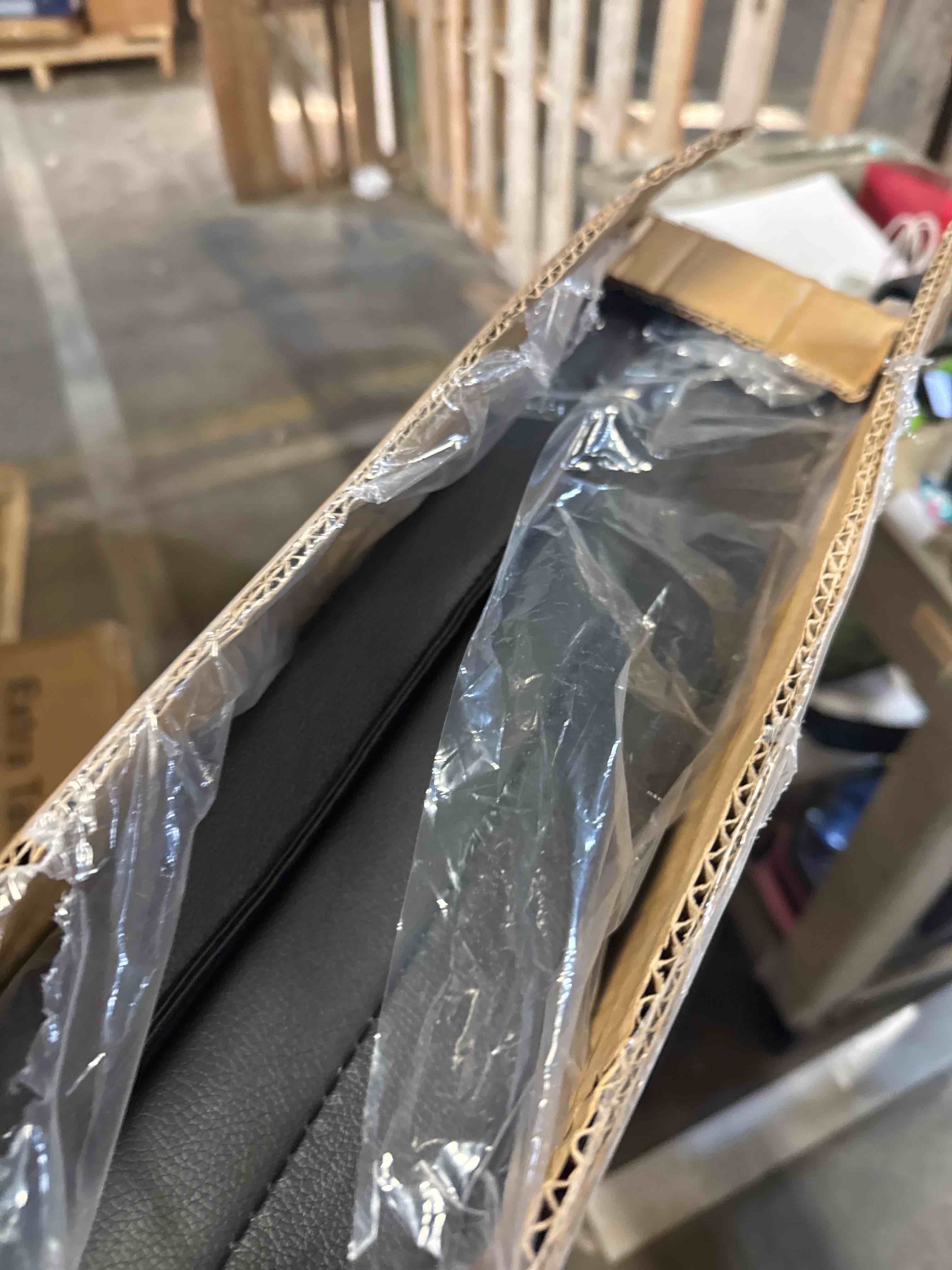 Condition photo showing New/Like New for ProSource Tri-Fold Folding Thick Exercise Mat 6’x2’ with Carrying Handles for MMA, Gymnastics, Stretching, Core Workouts Black