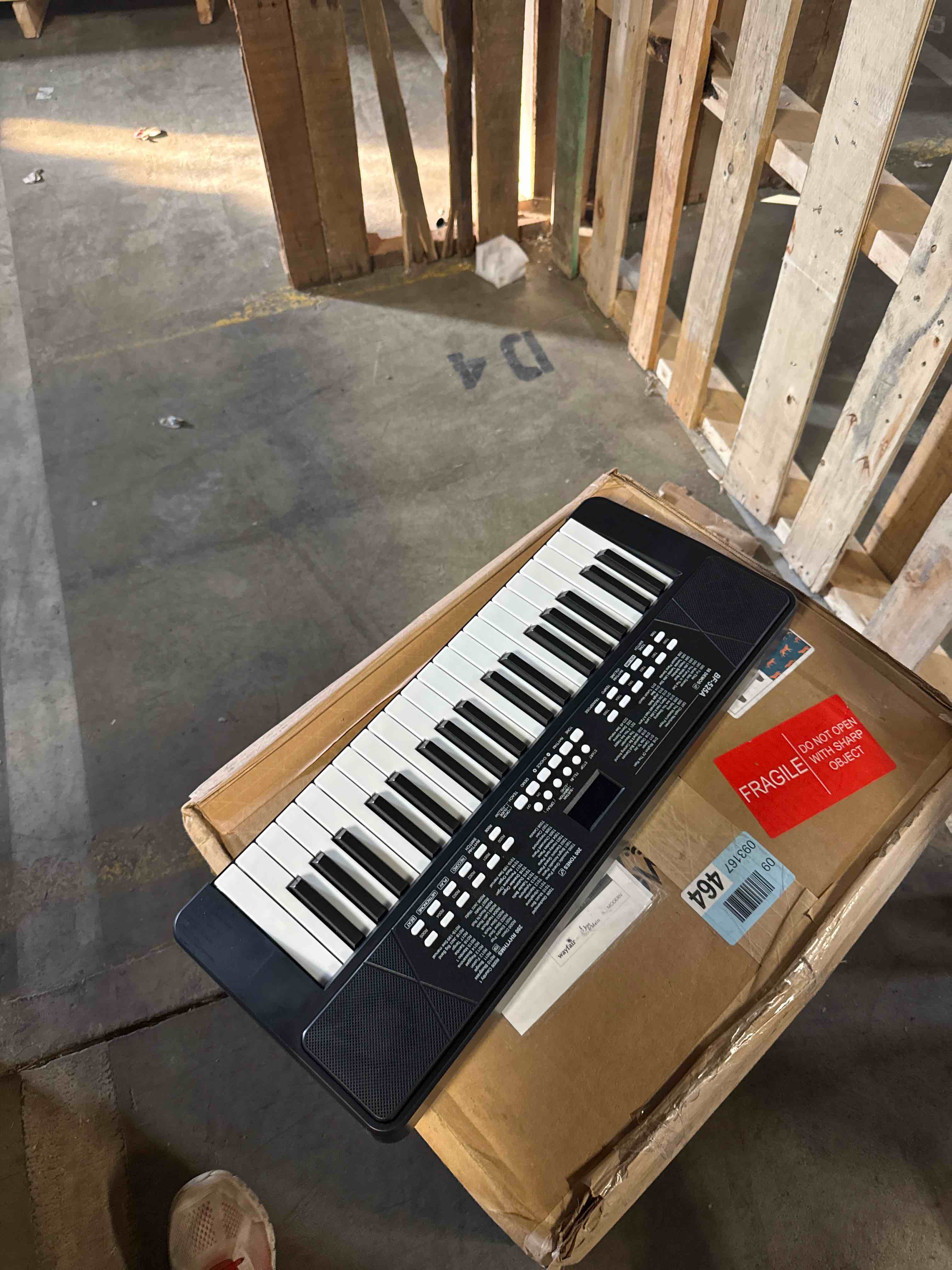 Condition photo showing Good Condition for 37 Keys Piano Keyboard for Beginners -1200mAh Rechargeable Electronic Musical Instrument with Mic LED Screen 200 Tones 200 Rhythms 50 Demos, Birthday Gift for Kids