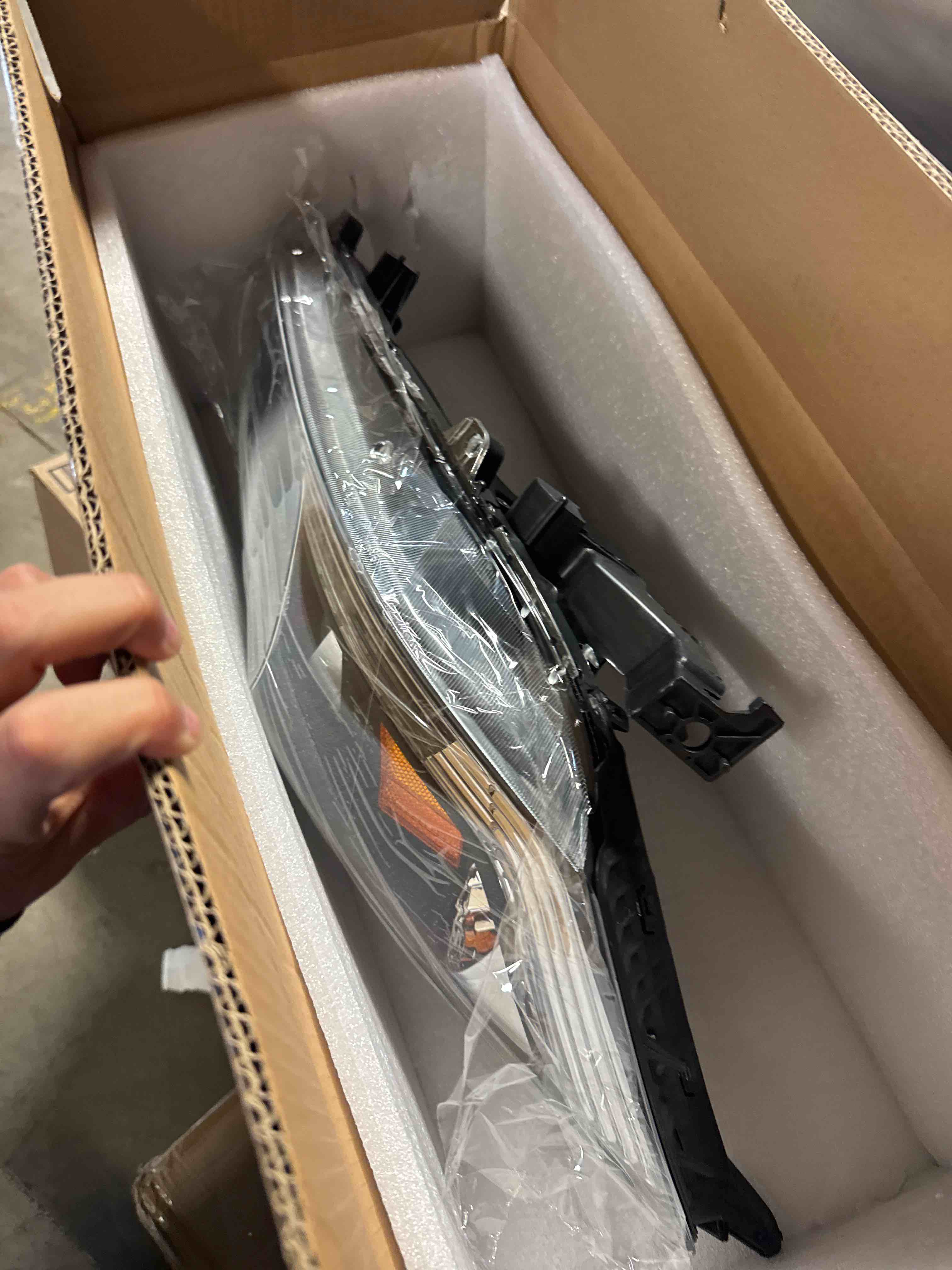 Condition photo showing New/Like New for Silscvtt Headlight Assembly Halogen without DRL Replacement for Accord 2013-2015 Housing Black Lamp Set Passenger Side RH 1PC 33100T2AA01 33150T2AA01