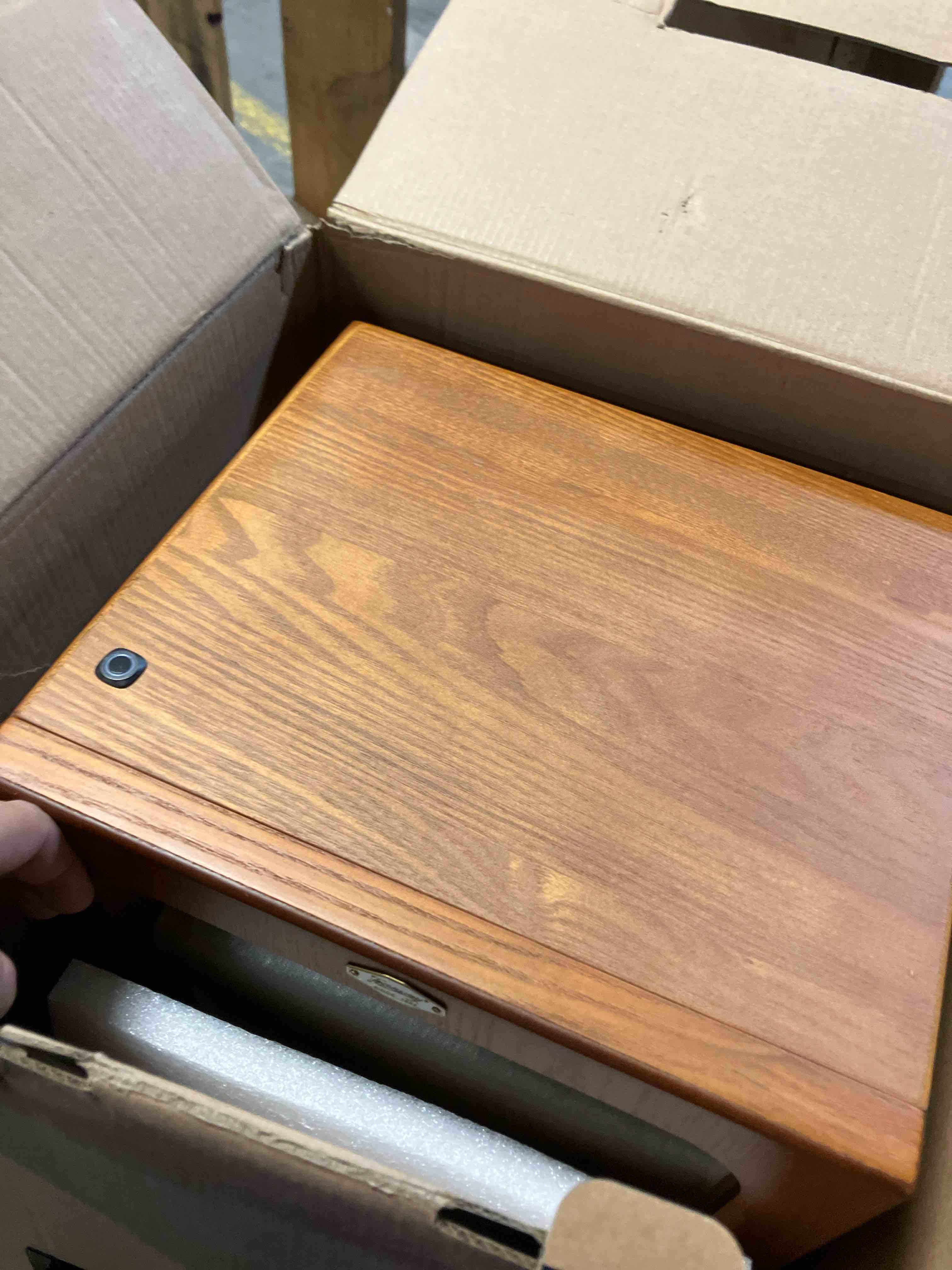 Condition photo showing New/Like New for Cigar Humidor, Desktop Cigar Humidor Cabinet Light Control System with Spanish Cedar Wood Shelves, Hygrometer, 3 Humidifiers and Cigar Accessories Drawer, Father's Day Gift for Men (Brown)