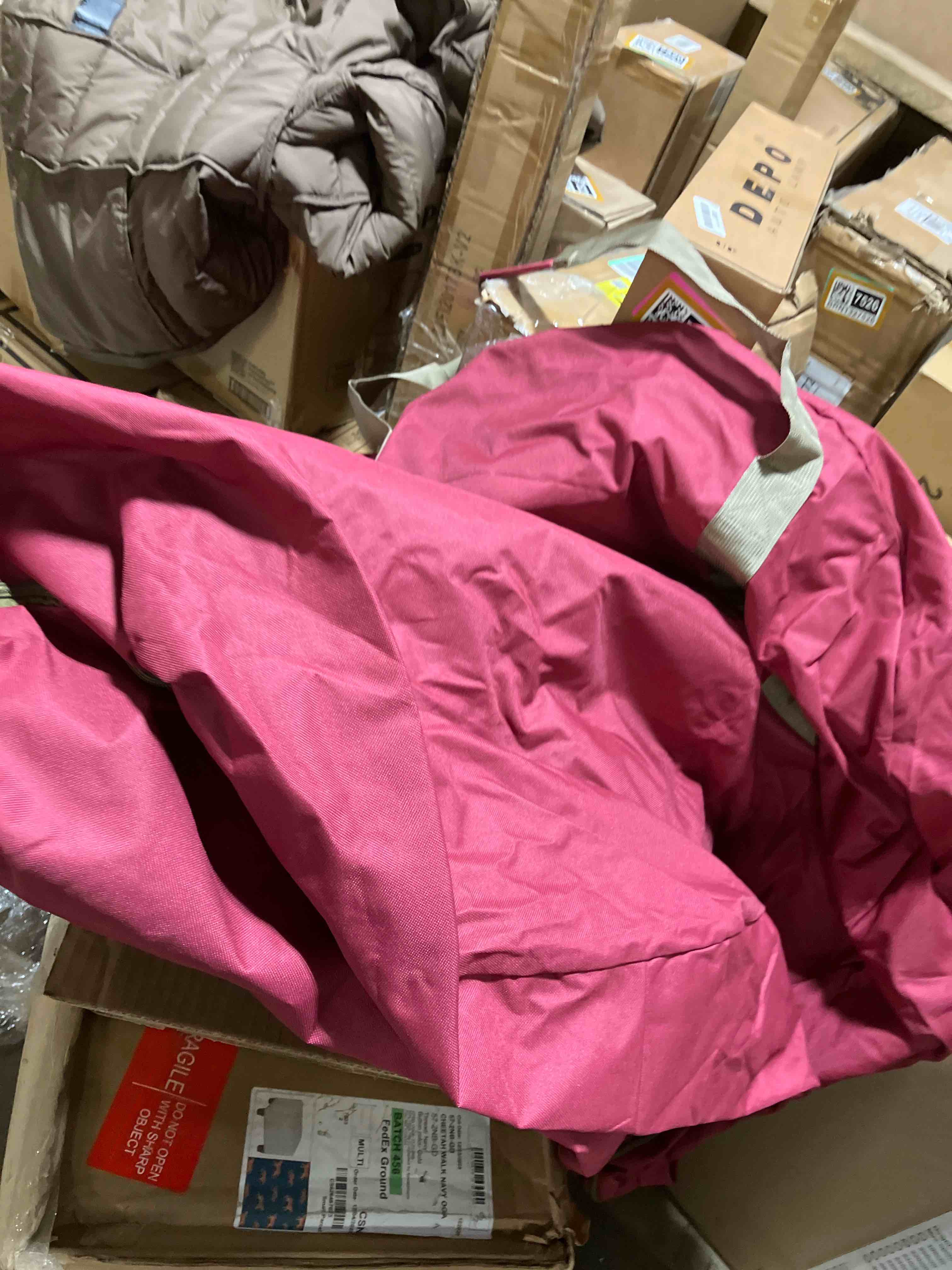 Condition photo showing Good Condition for Deluxe Wreath Storage Bag