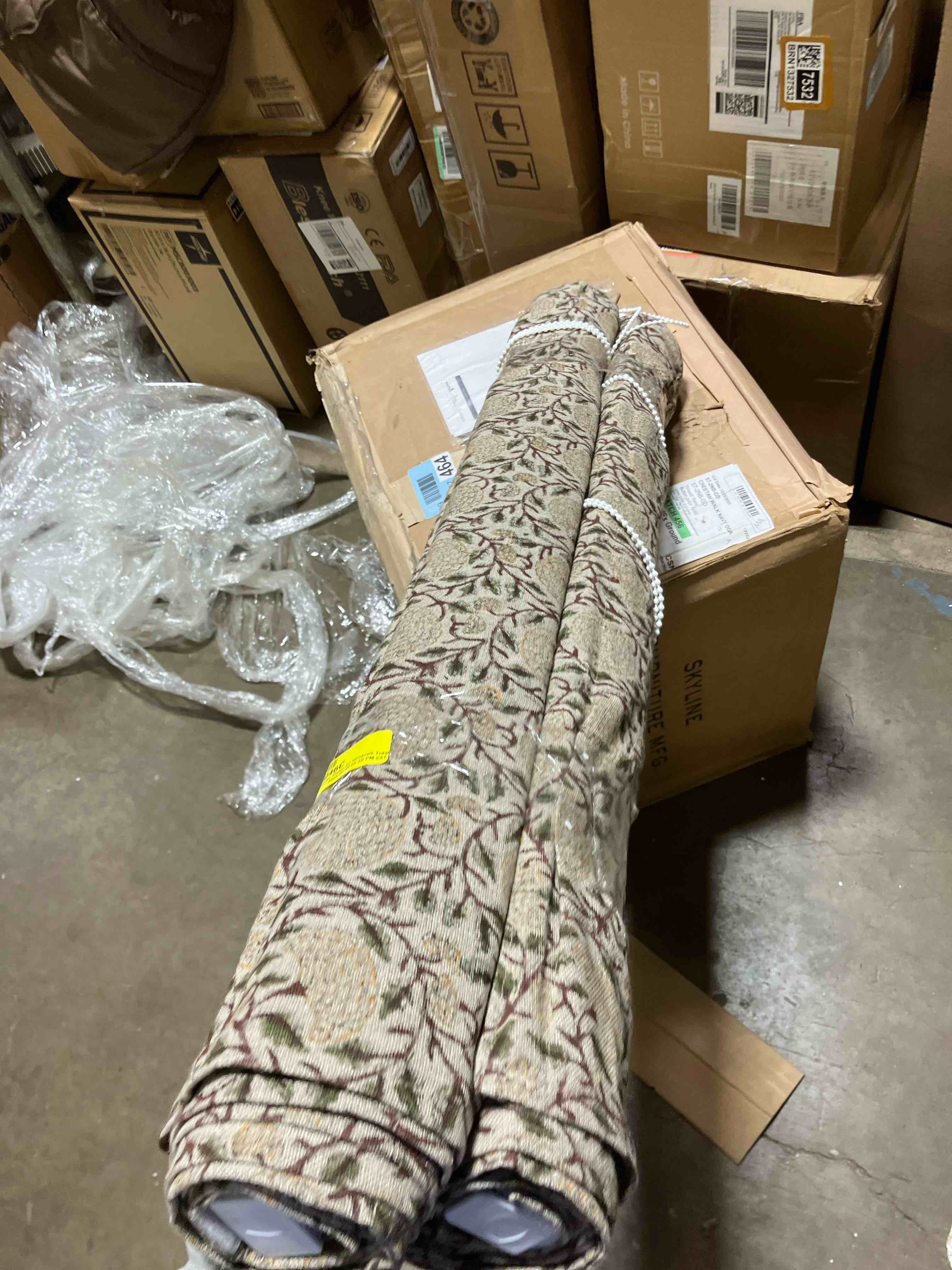 Condition photo showing Good Condition for Green Elegant 100% Blackout Linen Roman Shade for Windows 30” W x 84” L ( Set of 2) ( SIMILAR TO ONE IN STOCK)