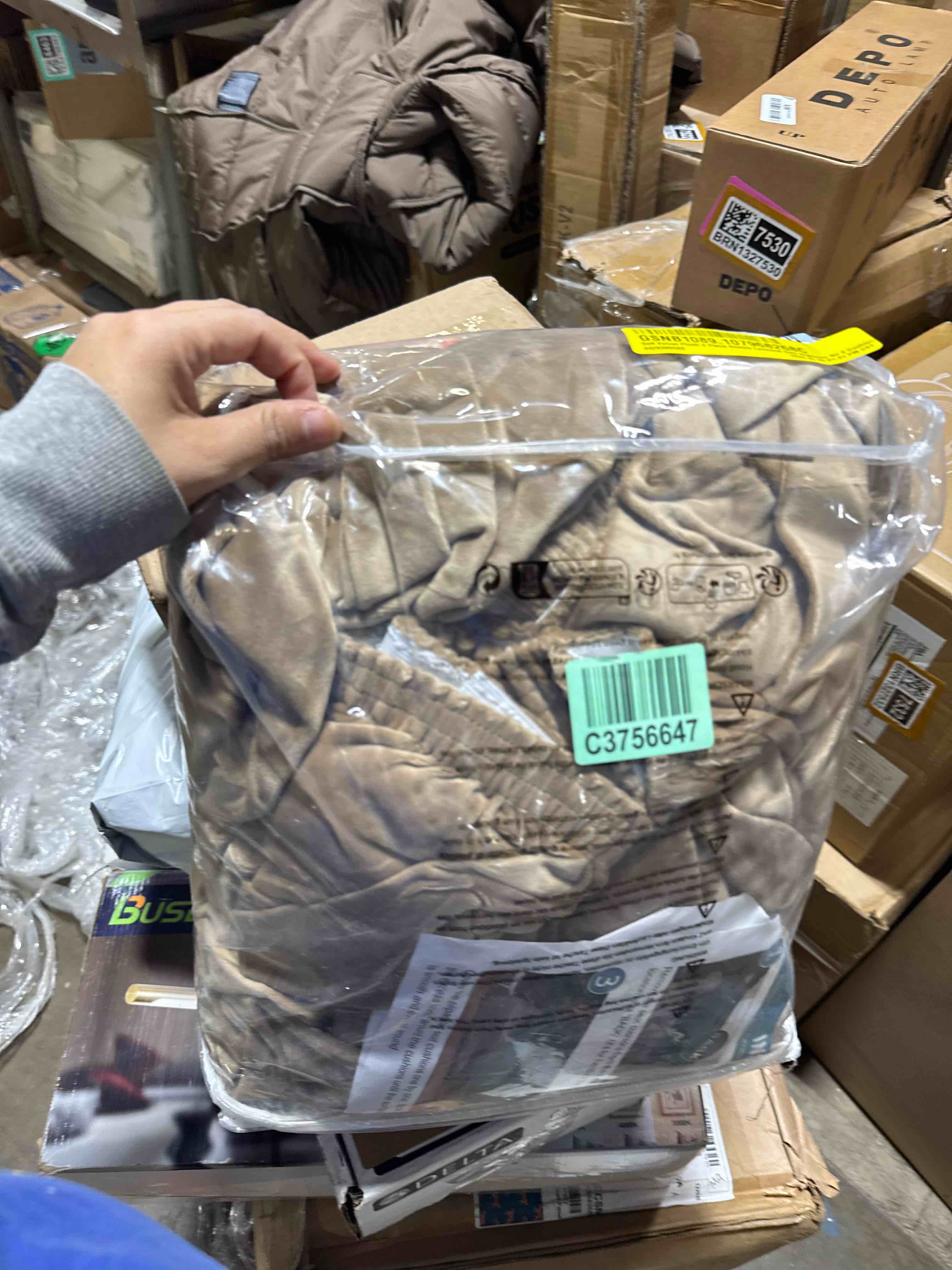 Condition photo showing Good Condition for Soft Velvet Plush 3 Pieces Stretch Loveseat Sofa Slipcovers for 2 Cushions 