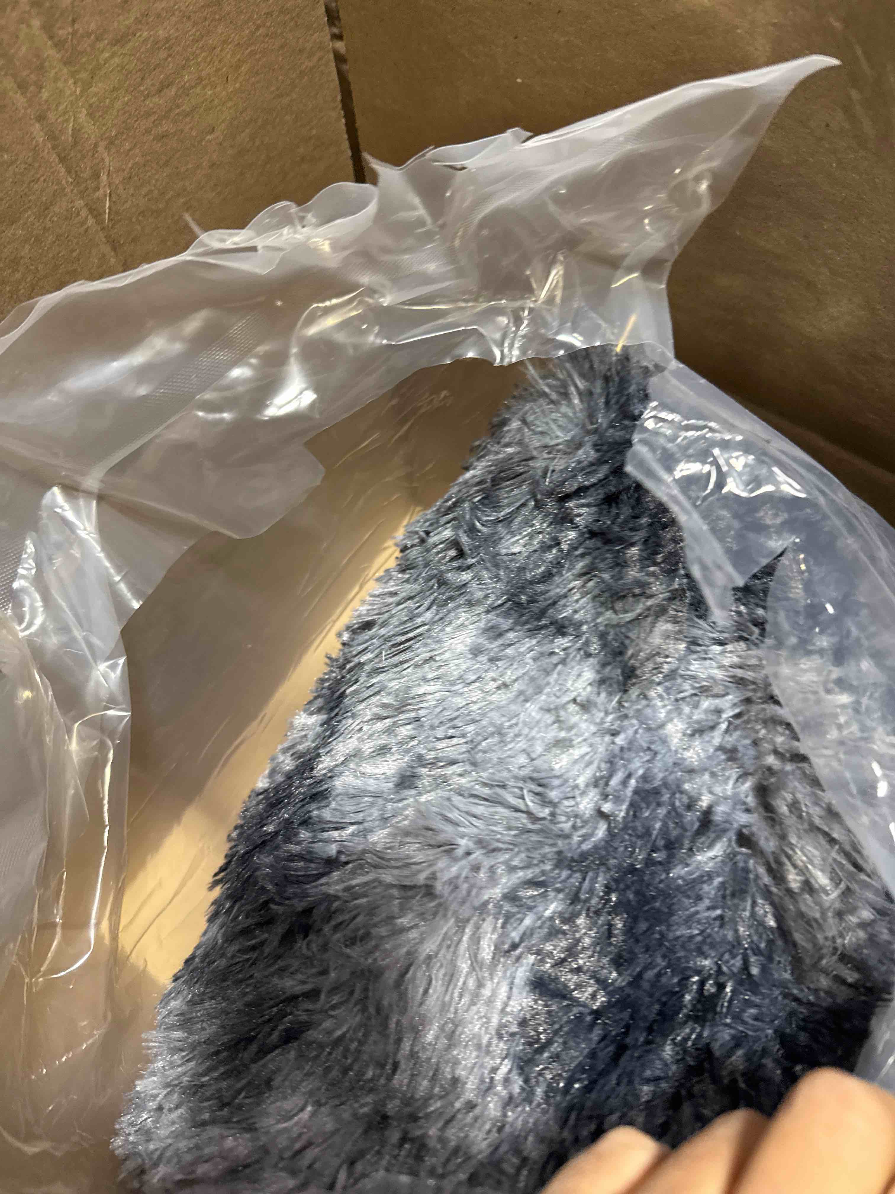 Condition photo showing New/Like New for PAGISOFE Abstract Shaggy Area Rug 4' x 6' Plush Furry Rugs for Living Room, Tie-Dyed Dark Grey Soft Fluffy Rugs for Bedroom Grils Boys, Fuzzy Rug for Nursery, Dorm. Shag Carpet for Kids Room Decor