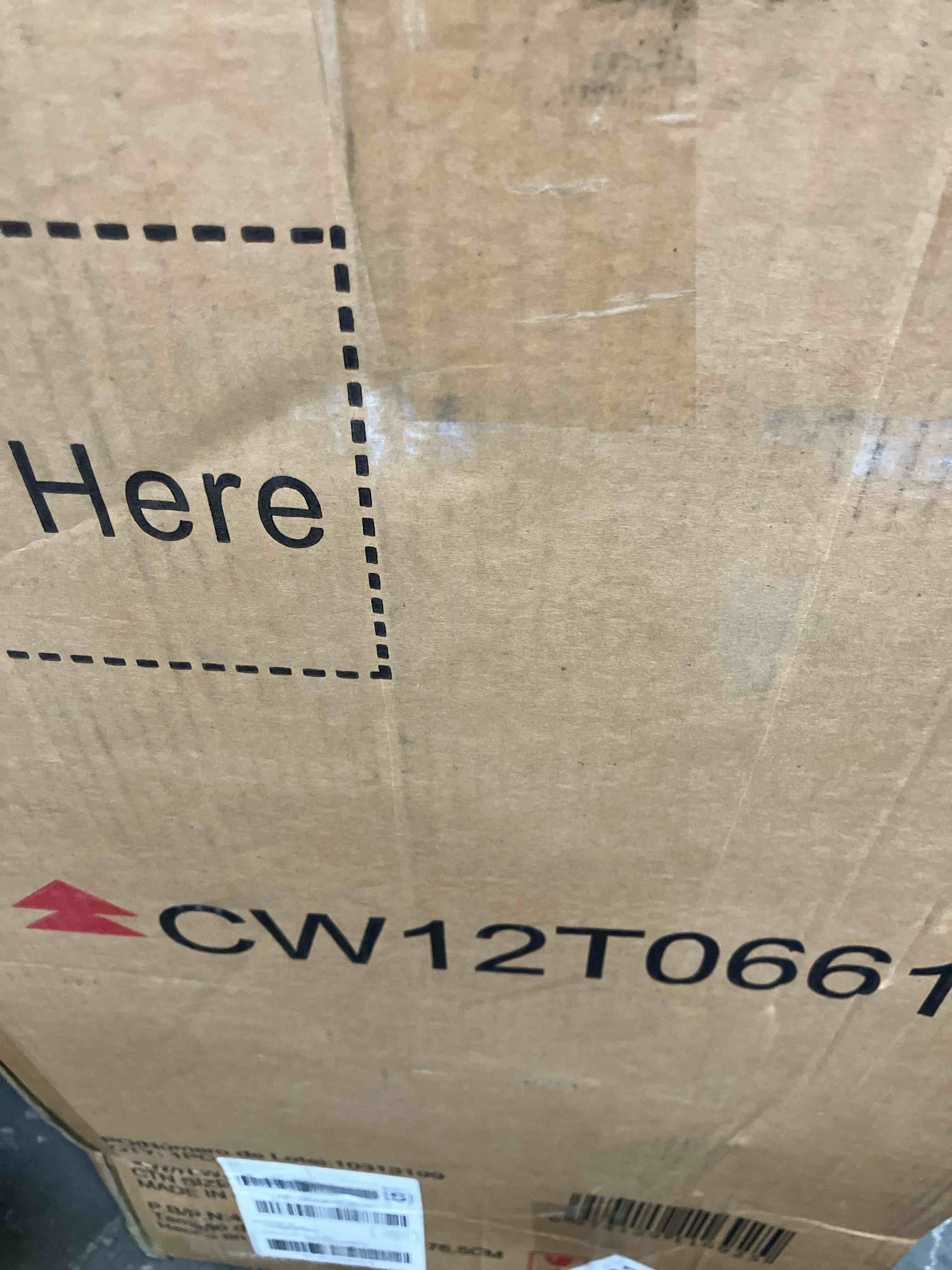 https://s3.amazonaws.com/lotting-images-prod/phillipi/BRN1316152_1752070219357.jpeg