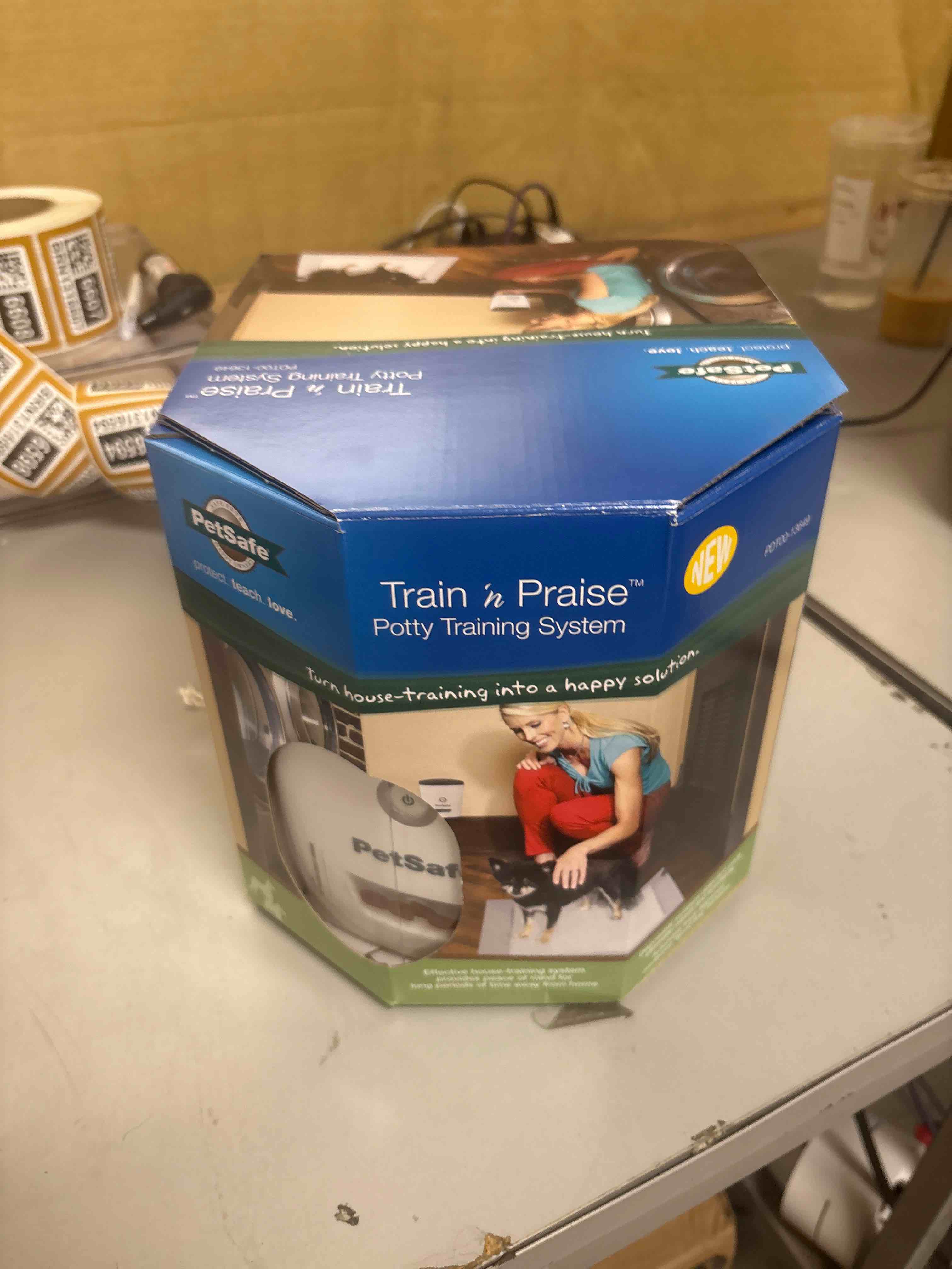 https://s3.amazonaws.com/lotting-images-prod/phillipi/BRN1316588_1752849496737.jpeg
