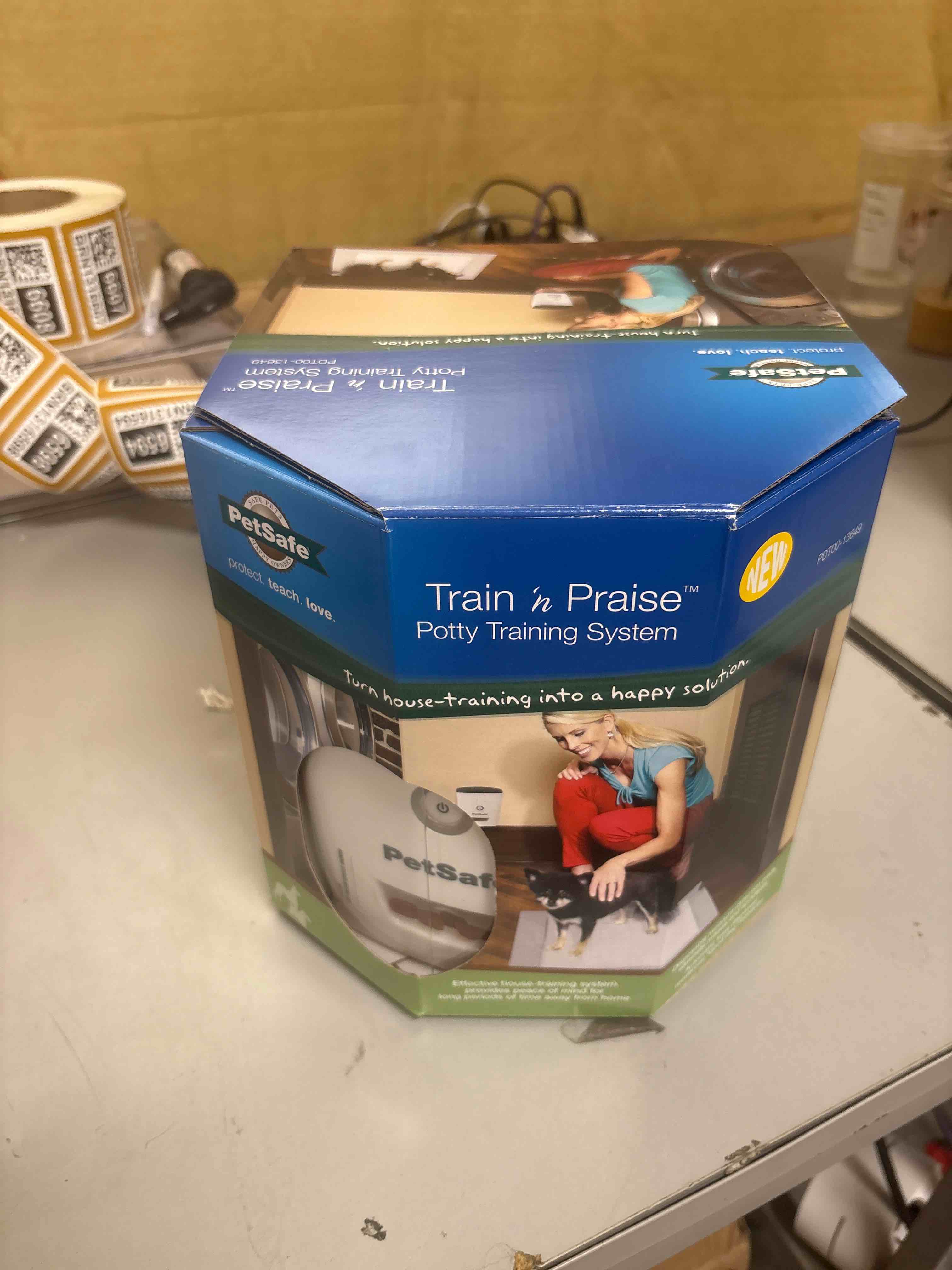 https://s3.amazonaws.com/lotting-images-prod/phillipi/BRN1316588_1752849497781.jpeg