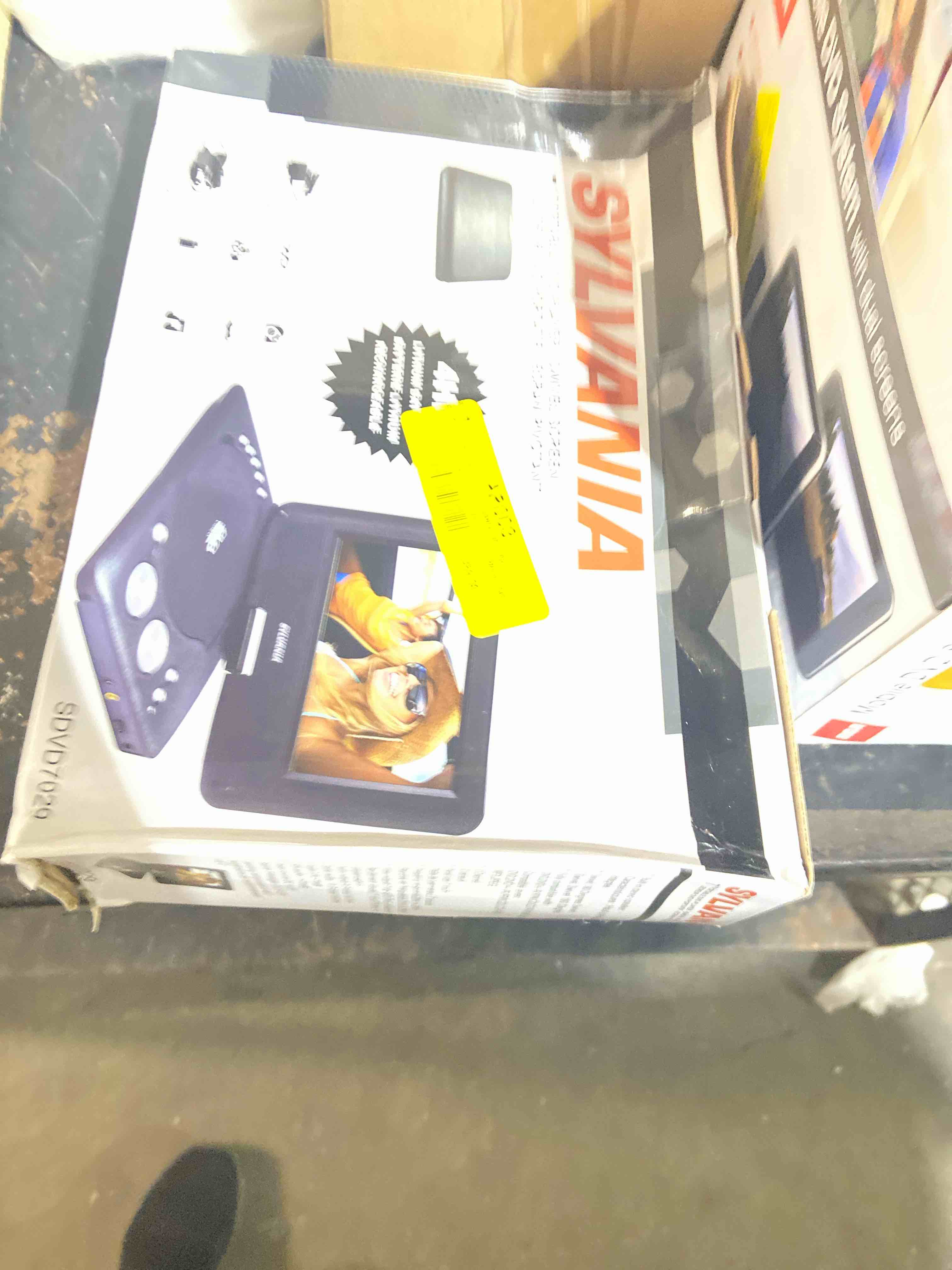 https://s3.amazonaws.com/lotting-images-prod/phillipi/BRN1317100_1759956087381.jpeg